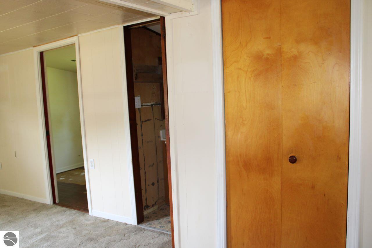 8807 NE Starvation Lake Road