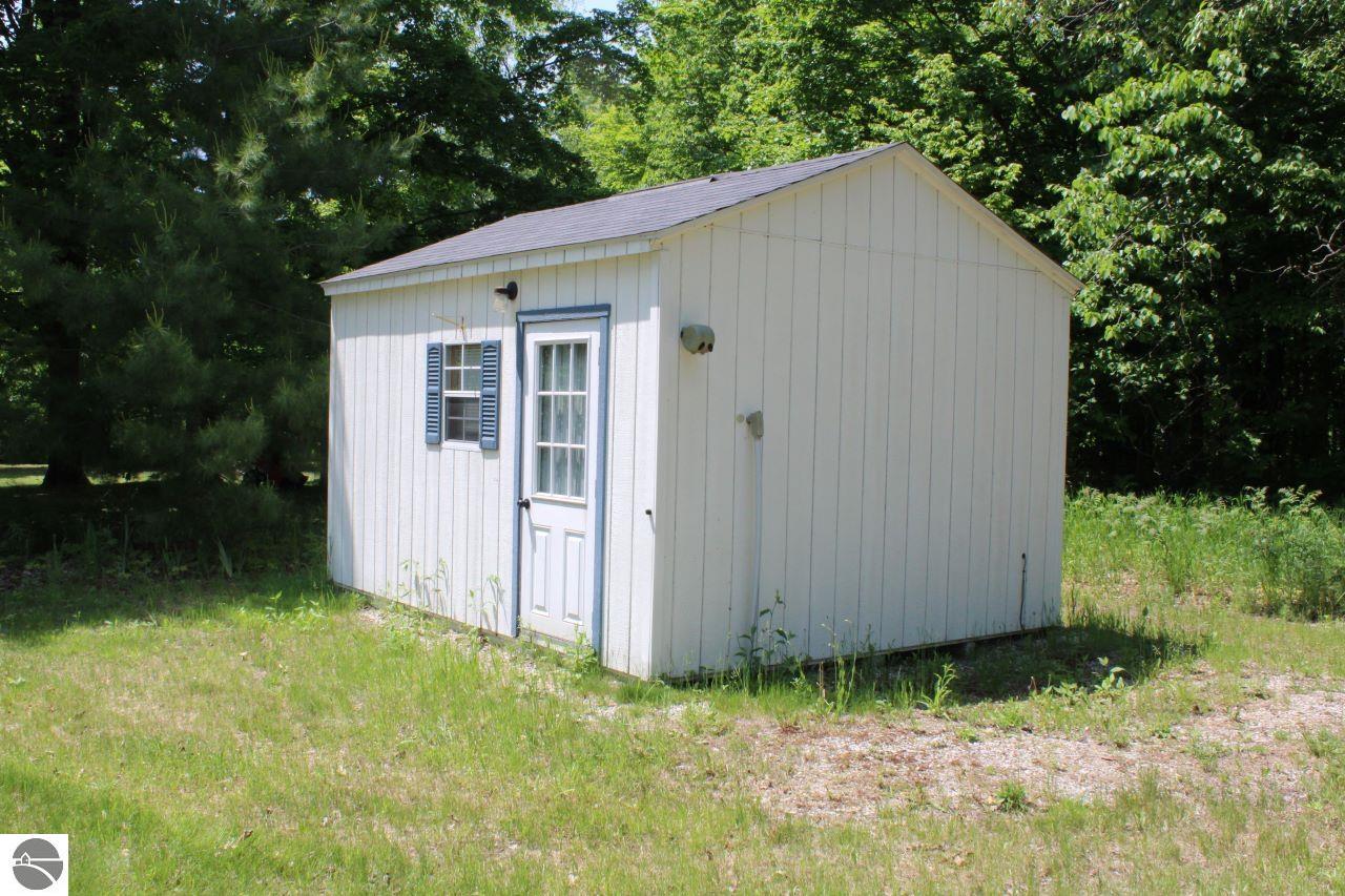 8807 NE Starvation Lake Road