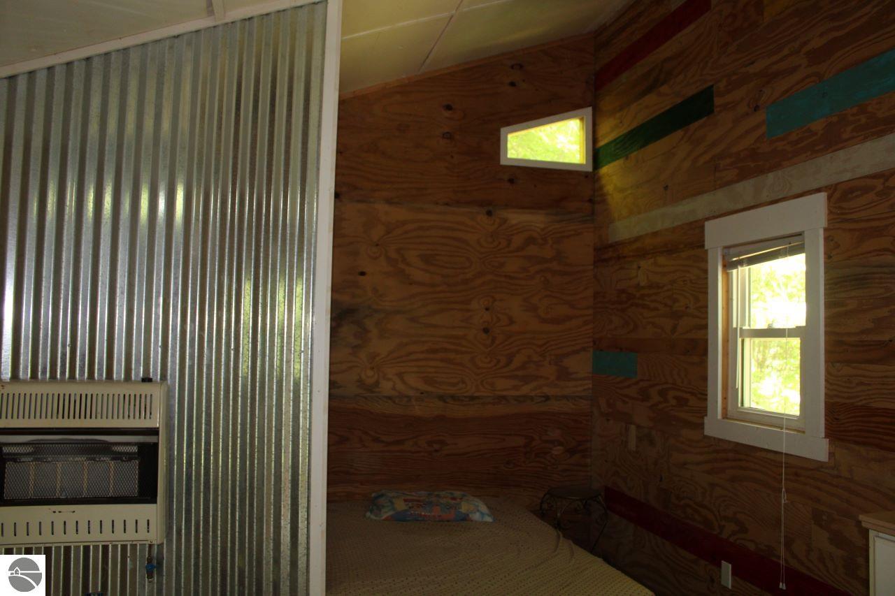 8807 NE Starvation Lake Road