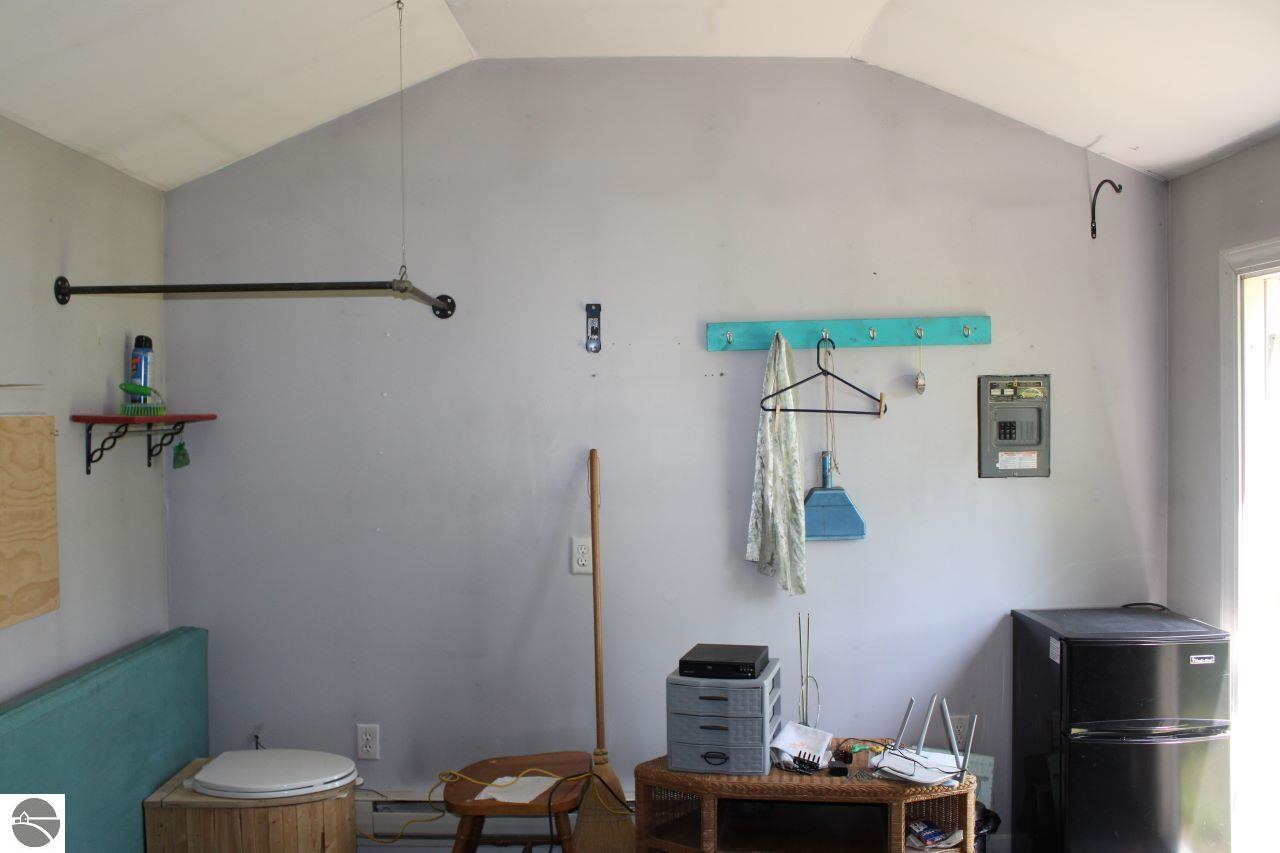 8807 NE Starvation Lake Road