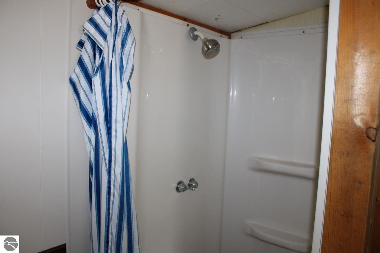 8807 NE Starvation Lake Road