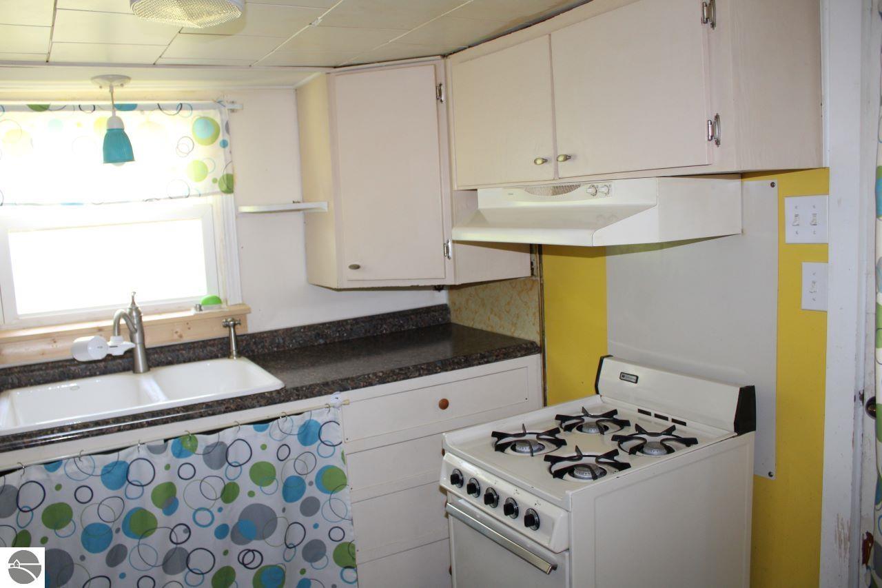 8807 NE Starvation Lake Road