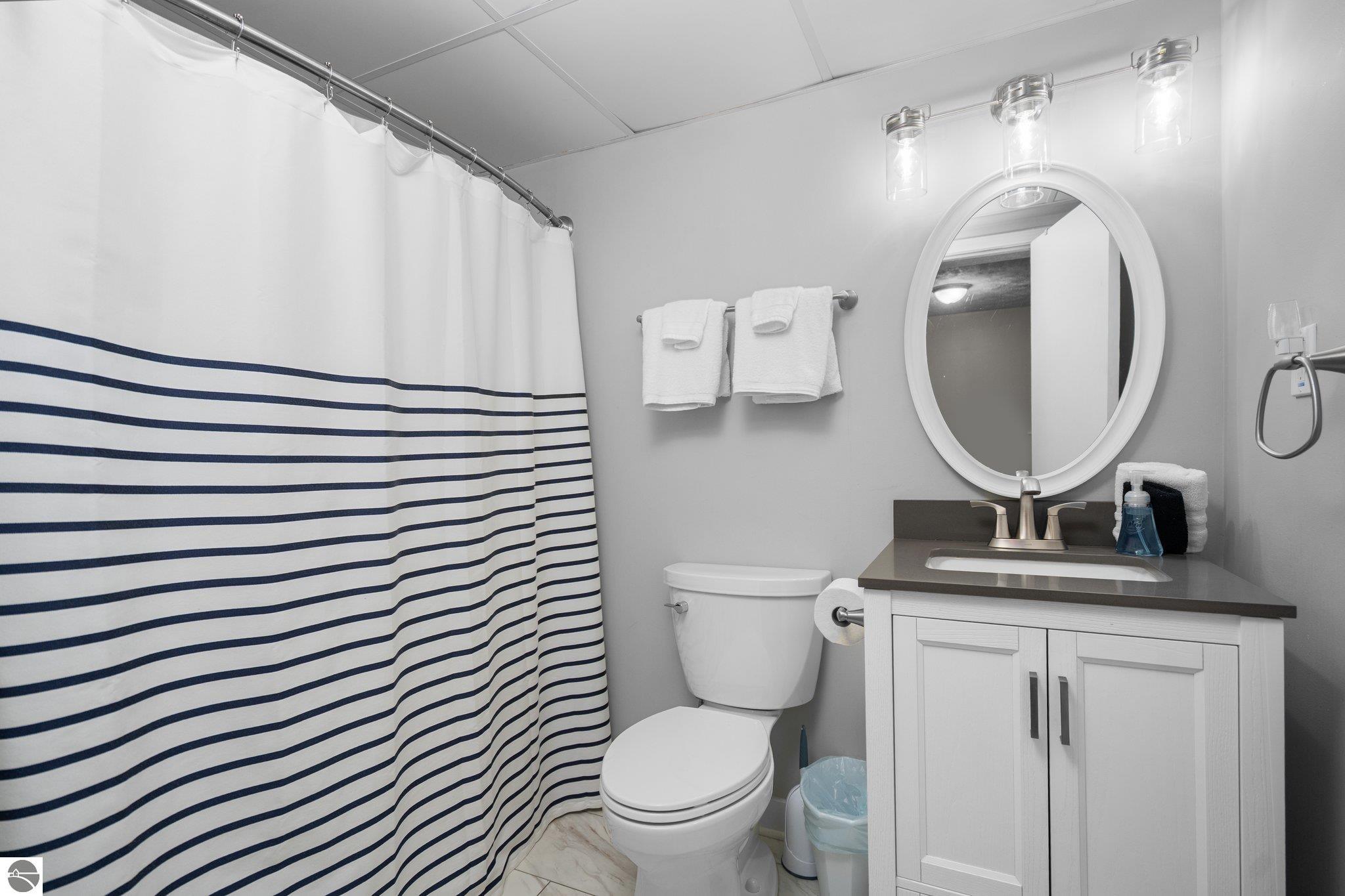 10129 Deerpath South