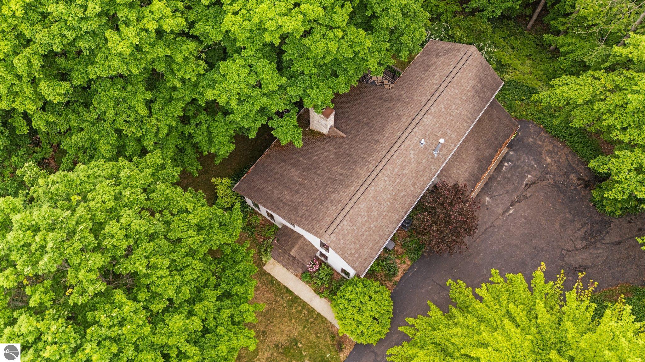 10129 Deerpath South