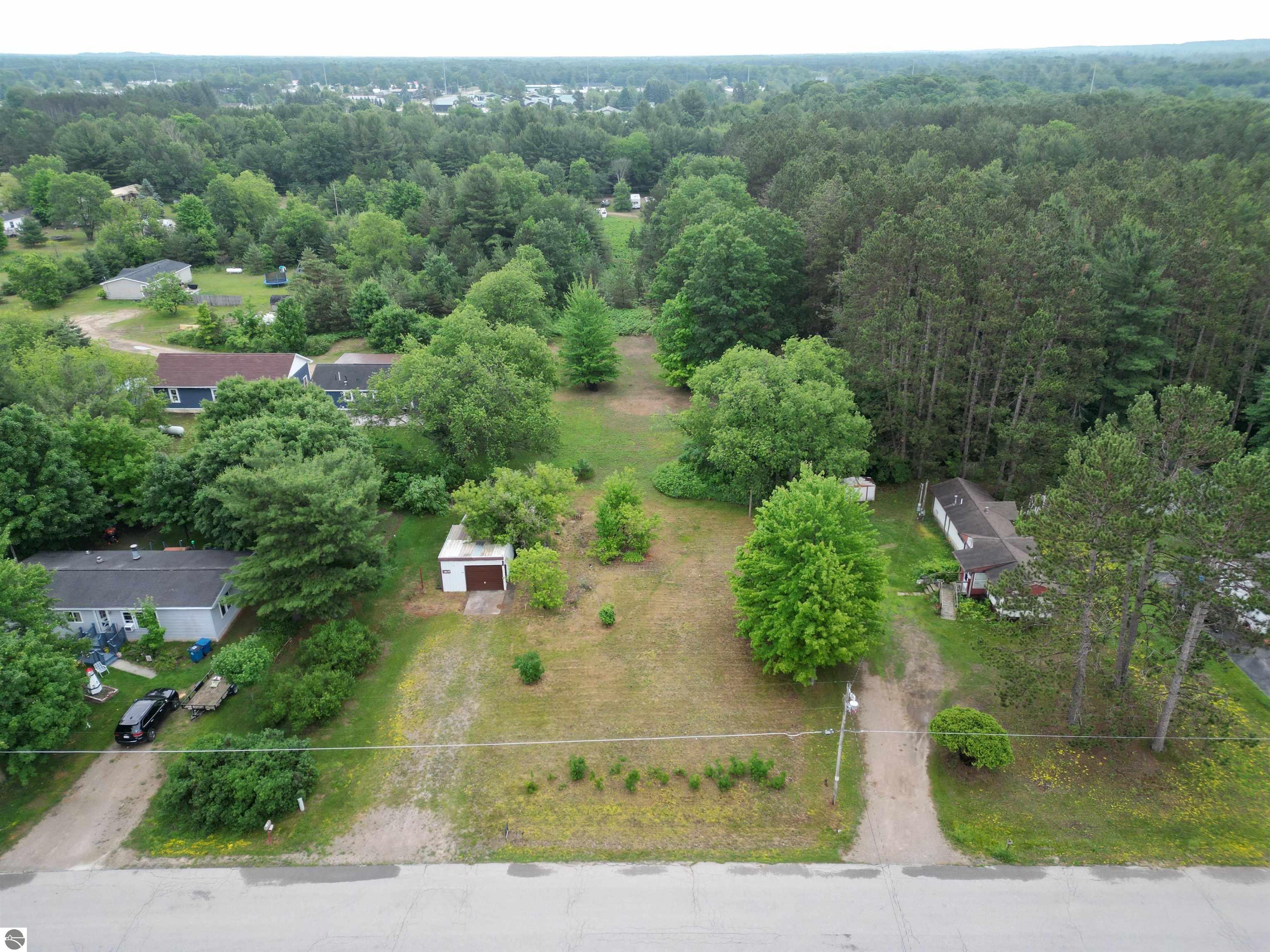 3107 Meadow Woods Drive