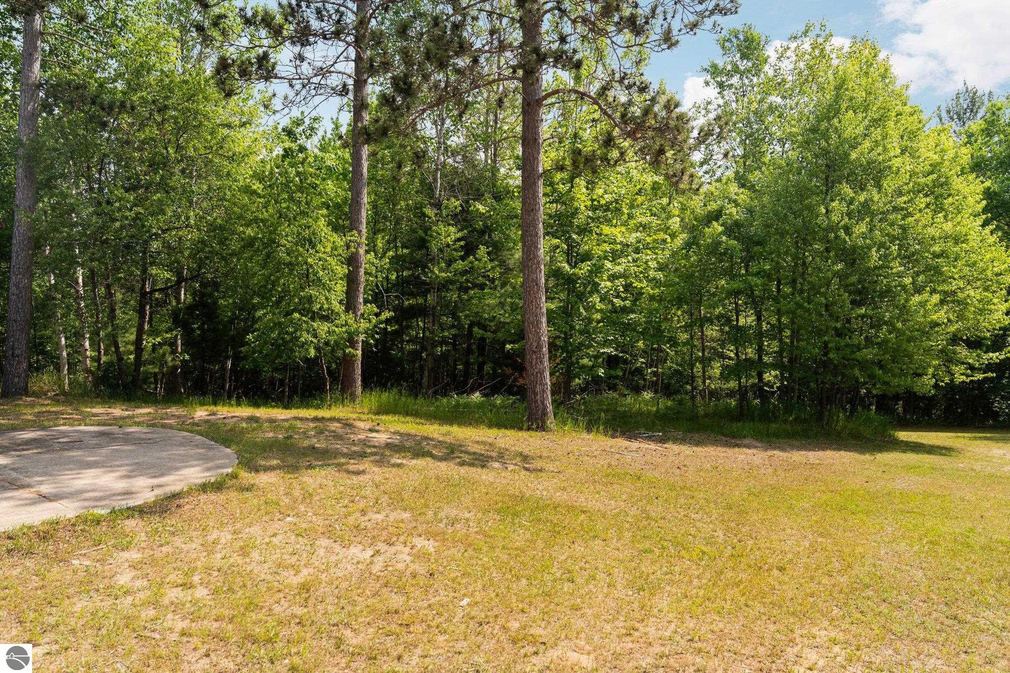 6038 SW Maple Hill Road