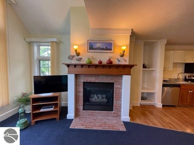 16F The Inn