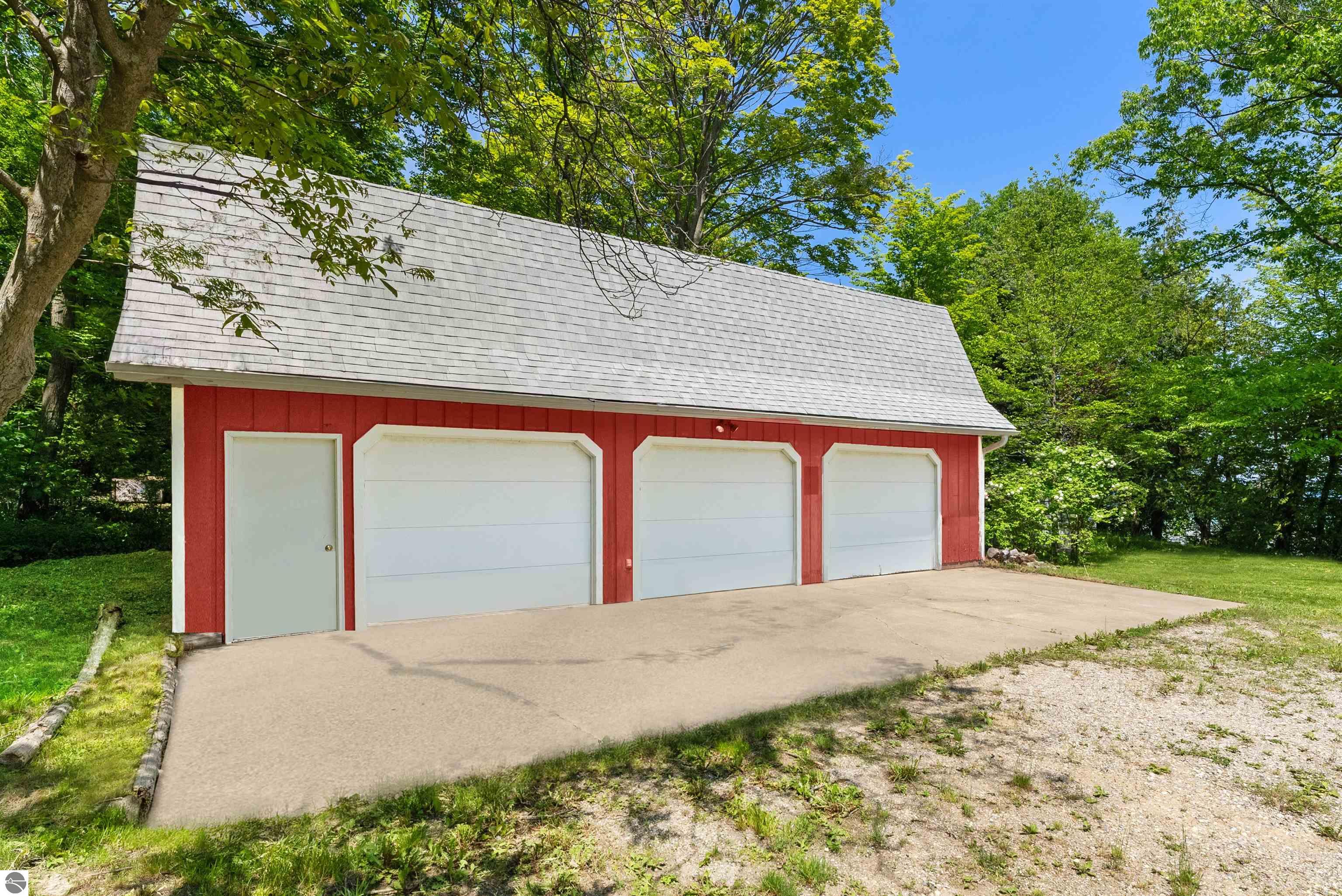 17390 Smokey Hollow Road