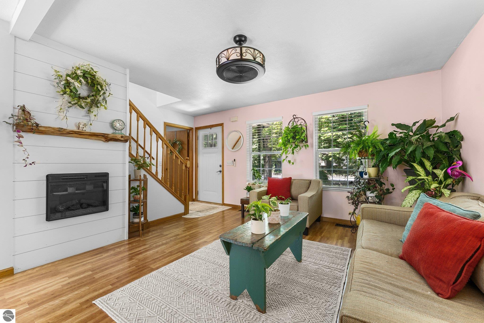 2491 Holland Circle