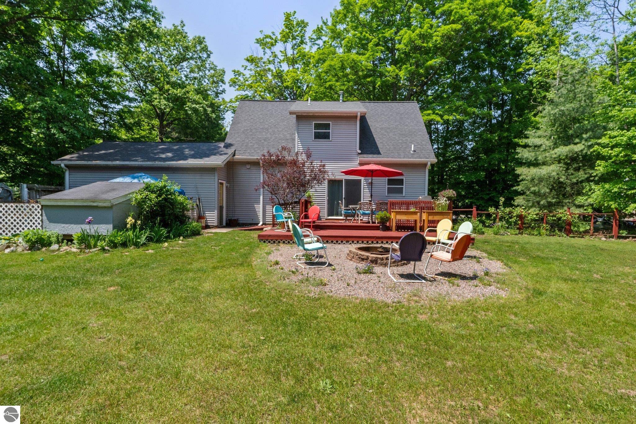 2491 Holland Circle