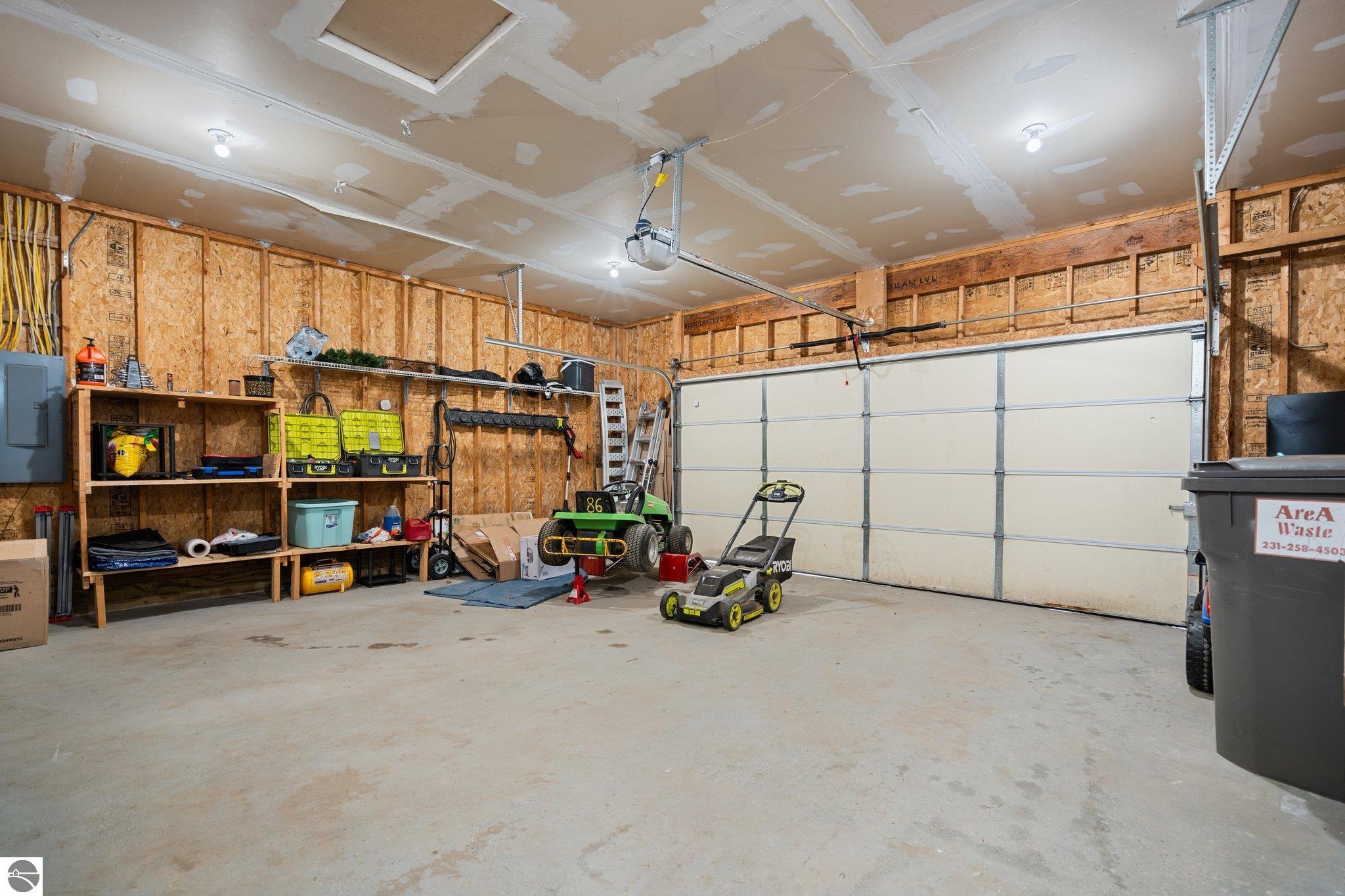 2159 NE Driftwood Lane