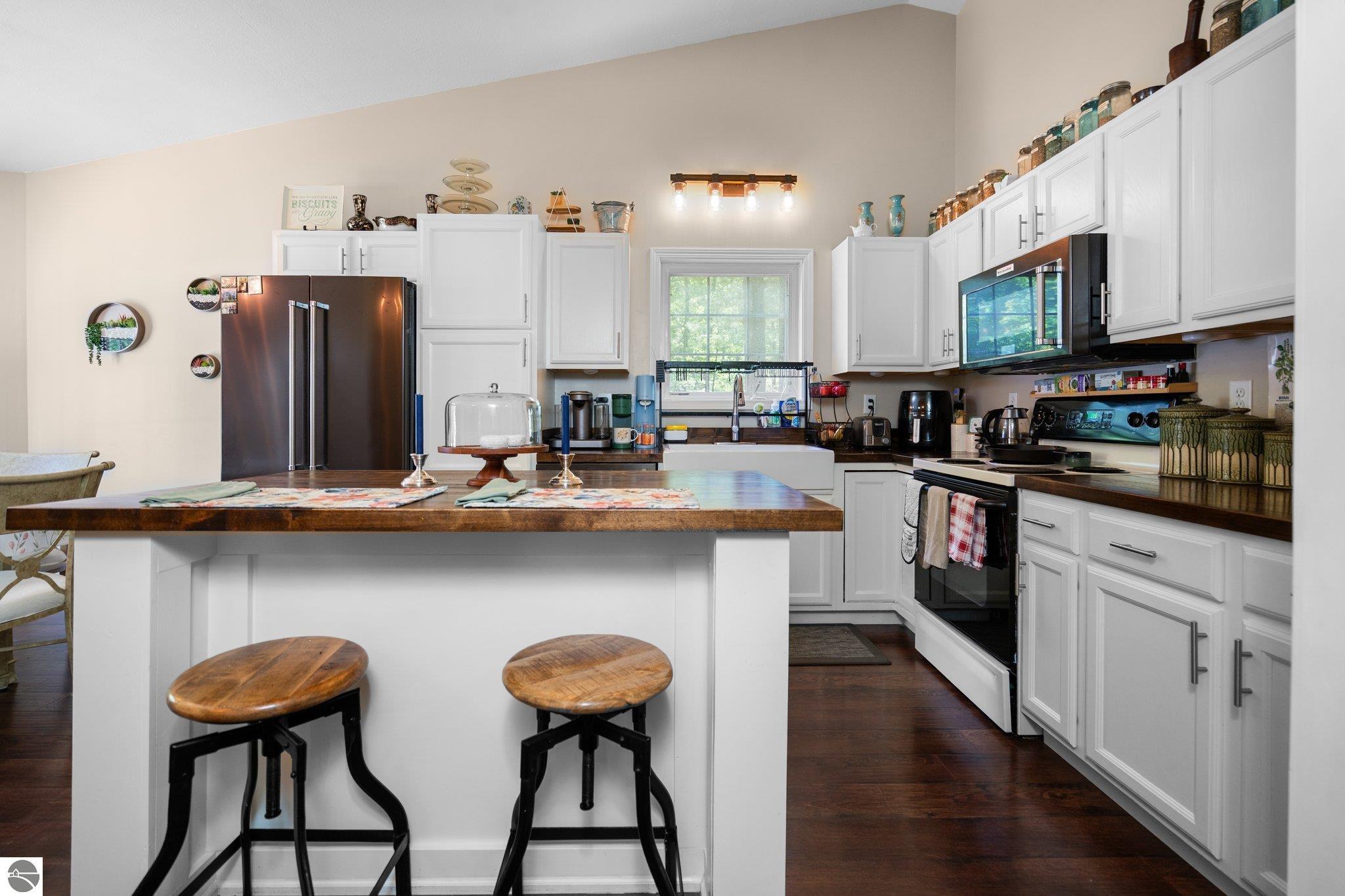 2159 NE Driftwood Lane