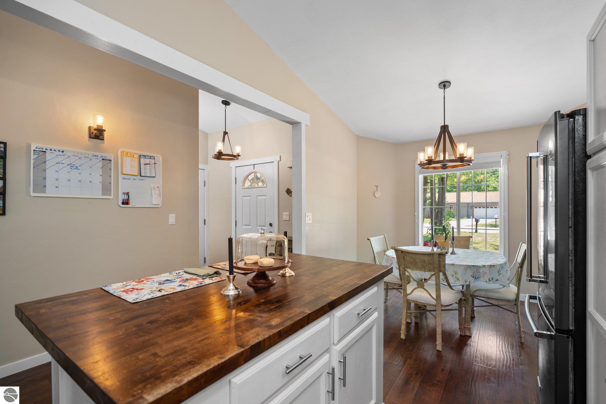 2159 NE Driftwood Lane
