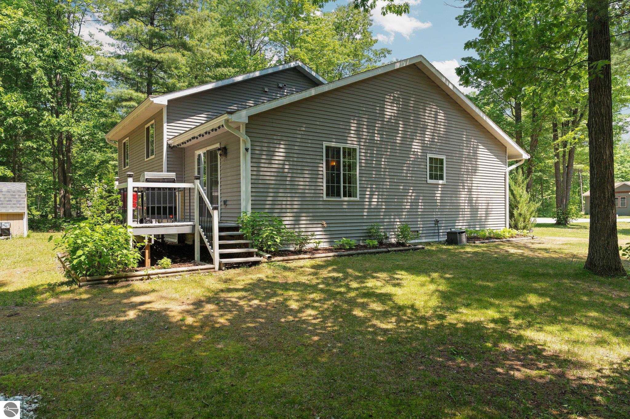 2159 NE Driftwood Lane