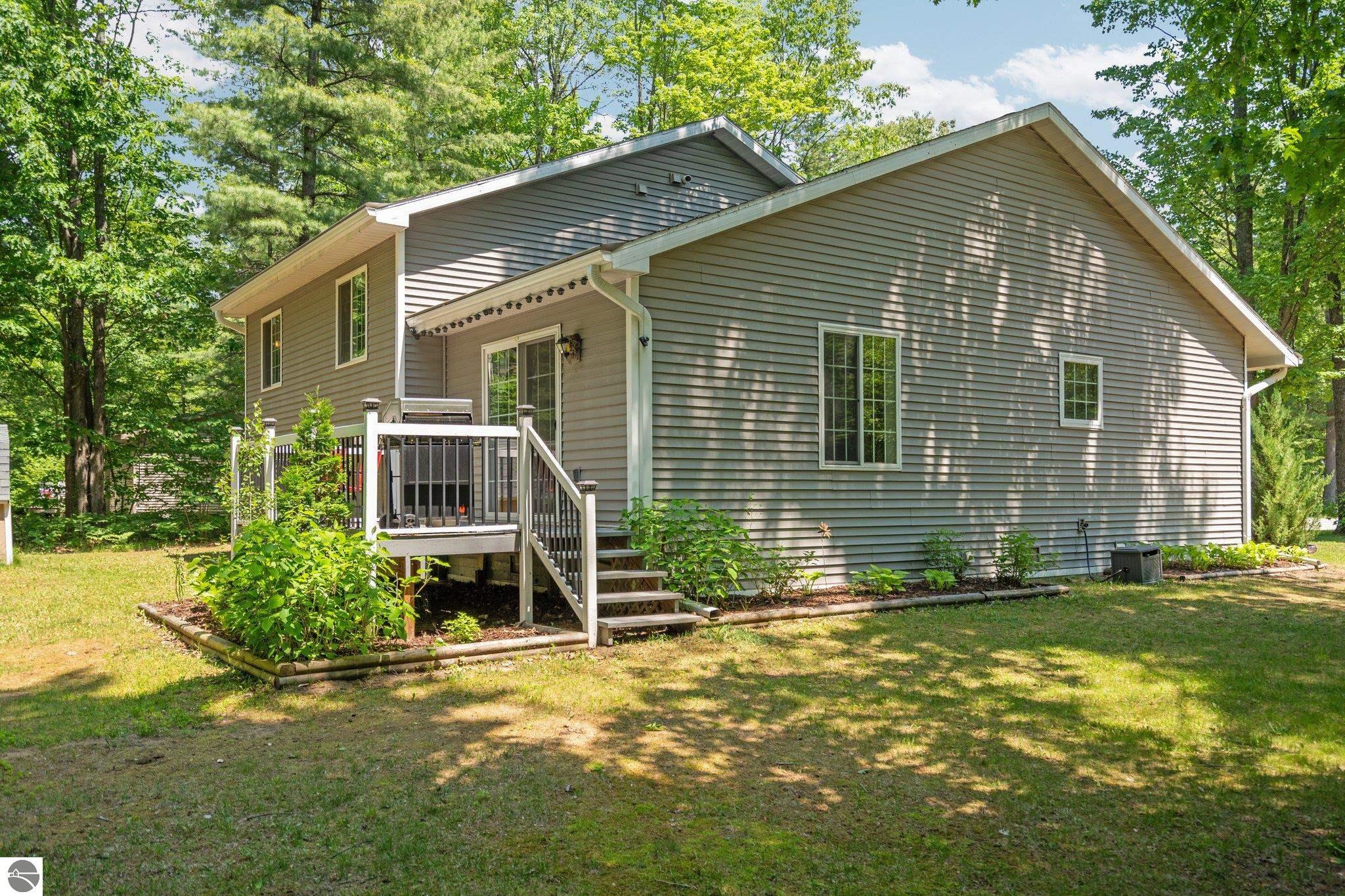 2159 NE Driftwood Lane