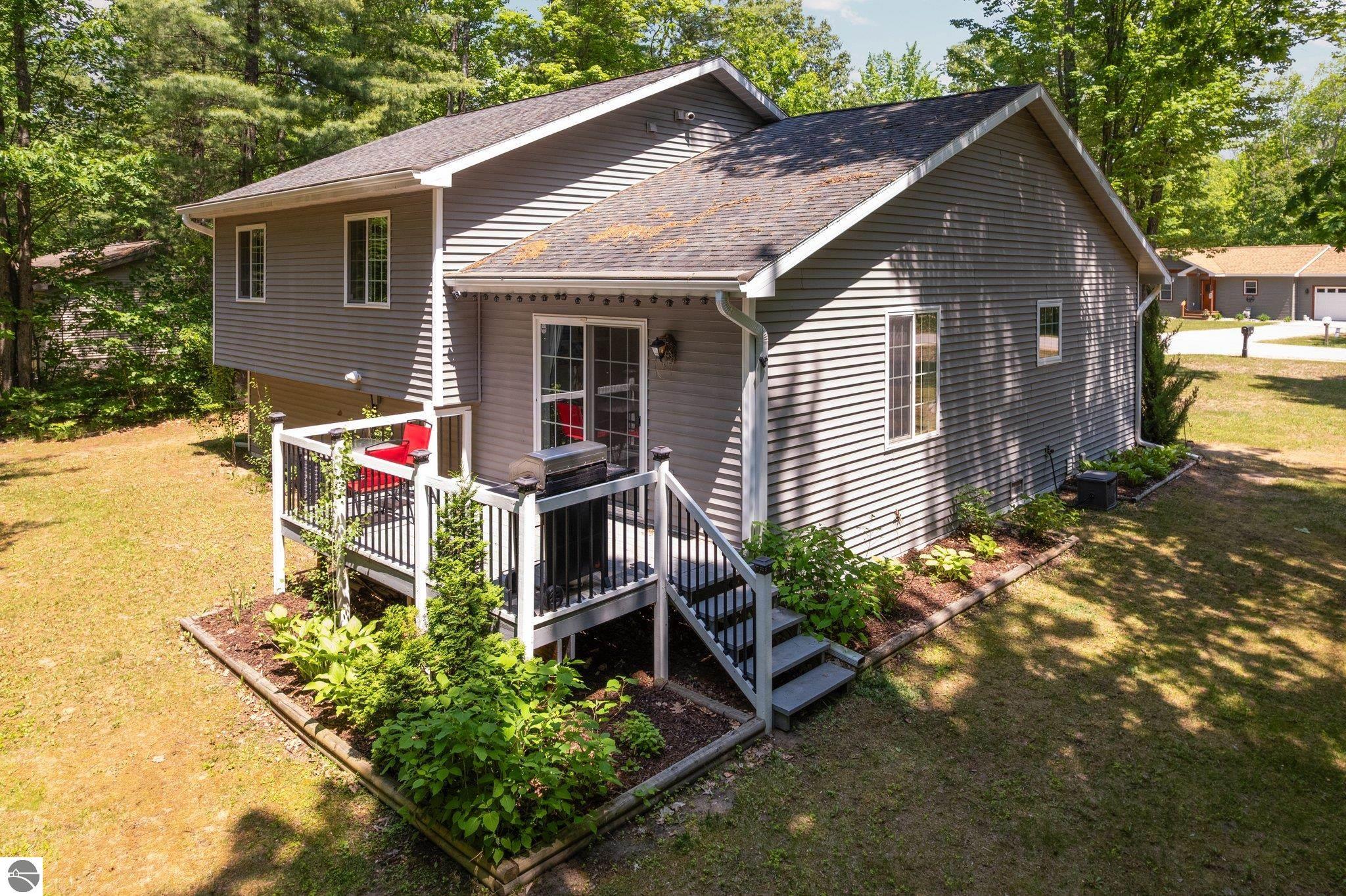 2159 NE Driftwood Lane