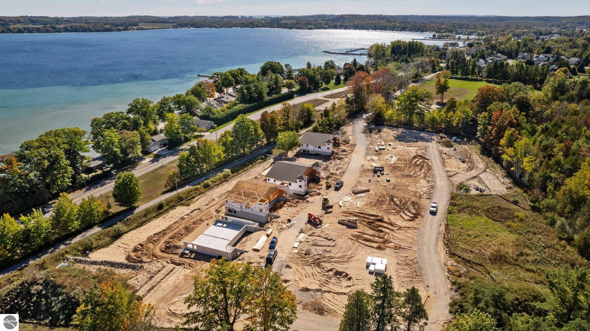 752 N Waypoint Circle