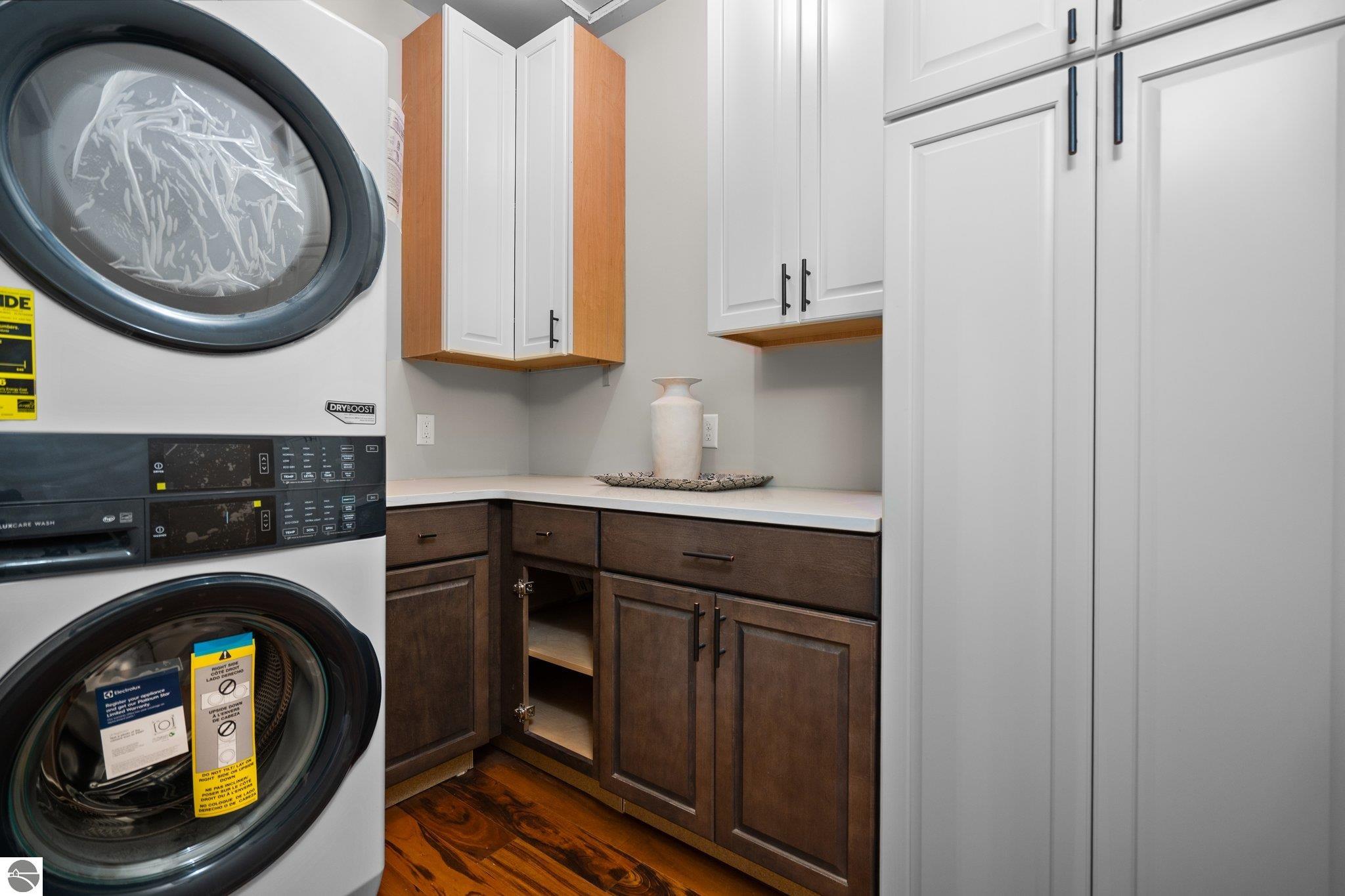 752 N Waypoint Circle