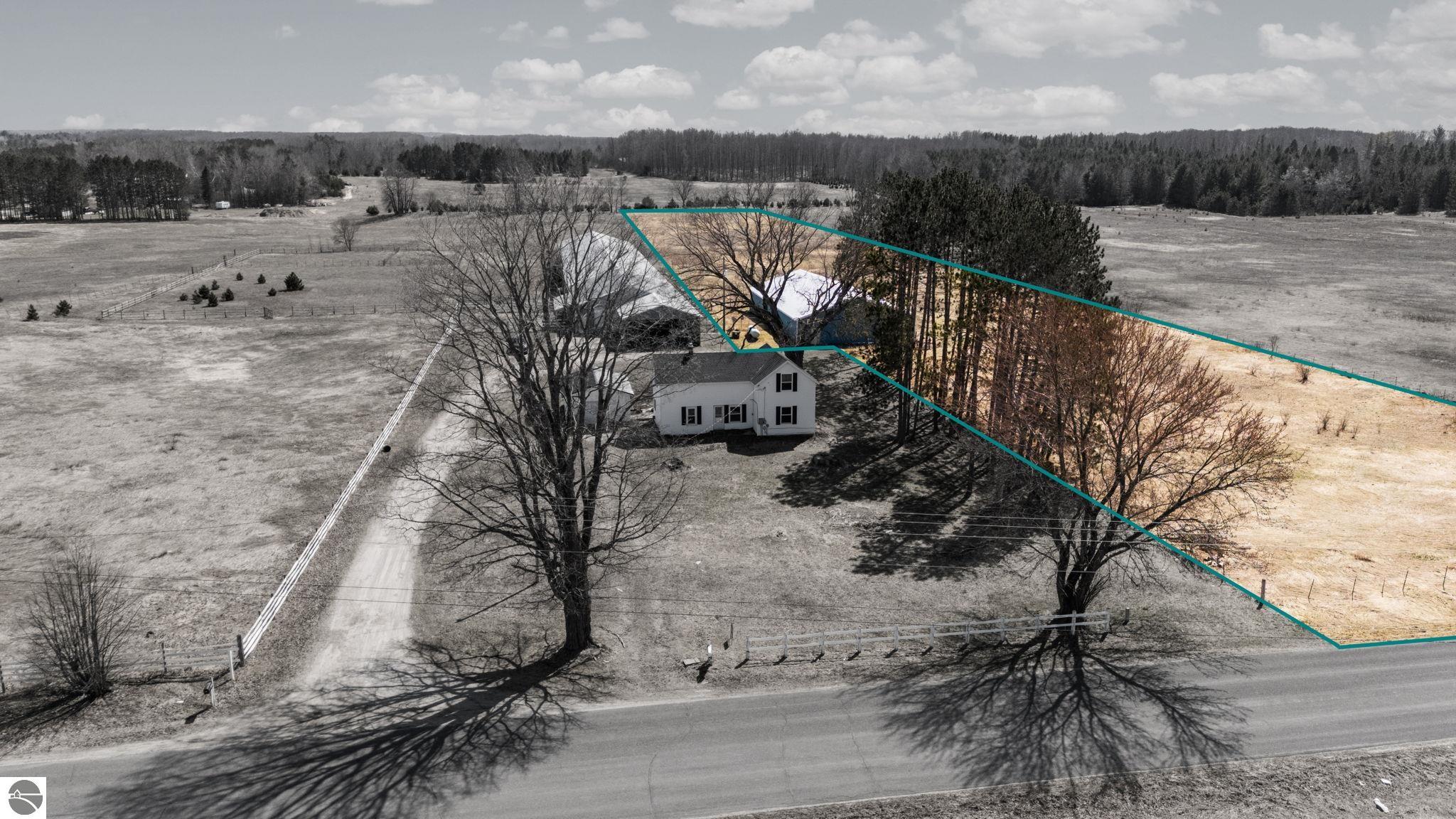 6129 Woodman Road