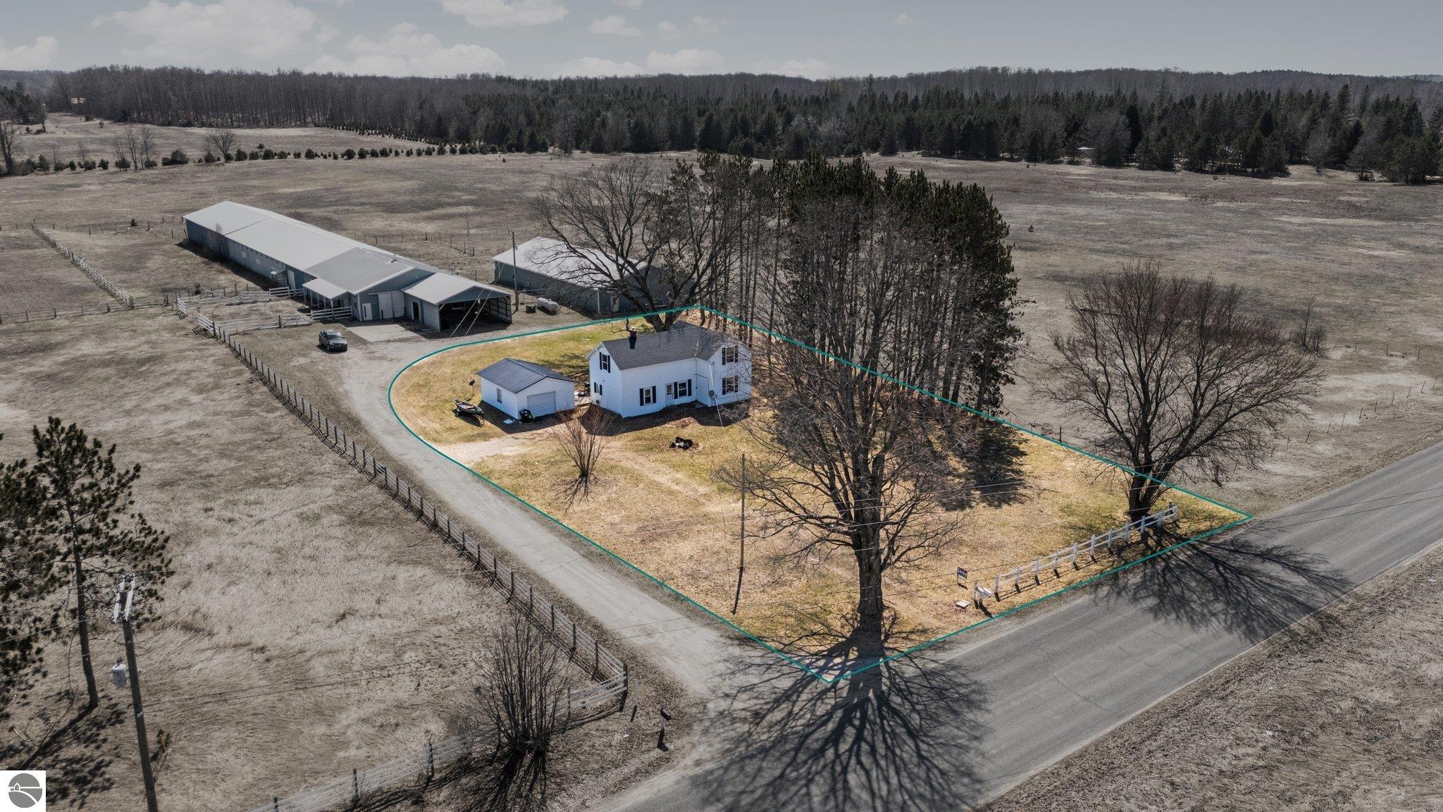 6129 Woodman Road