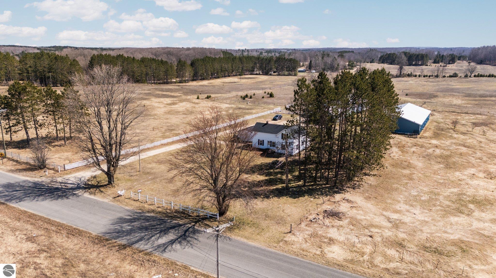 6129 Woodman Road