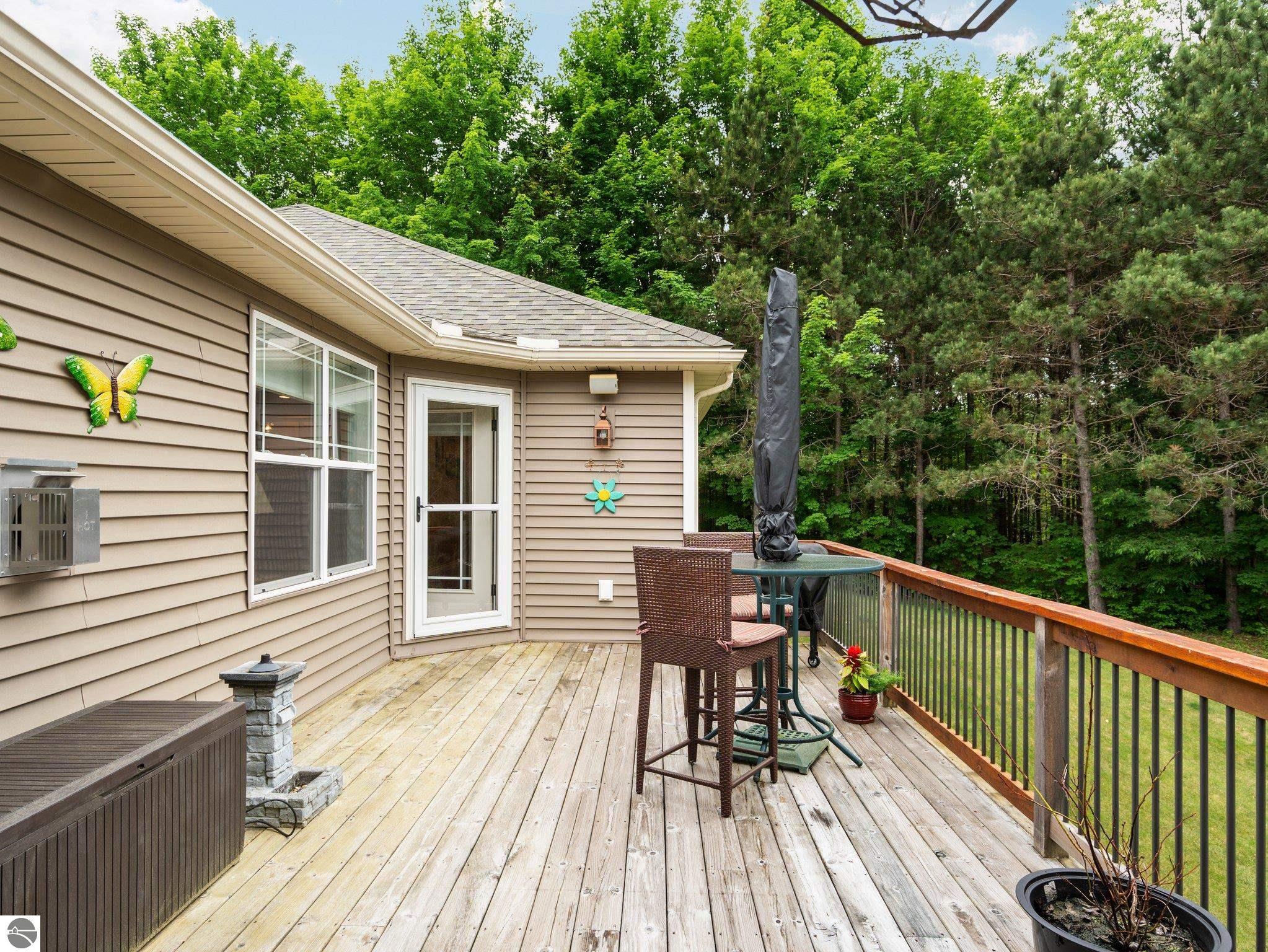 10355 Fencepost Lane