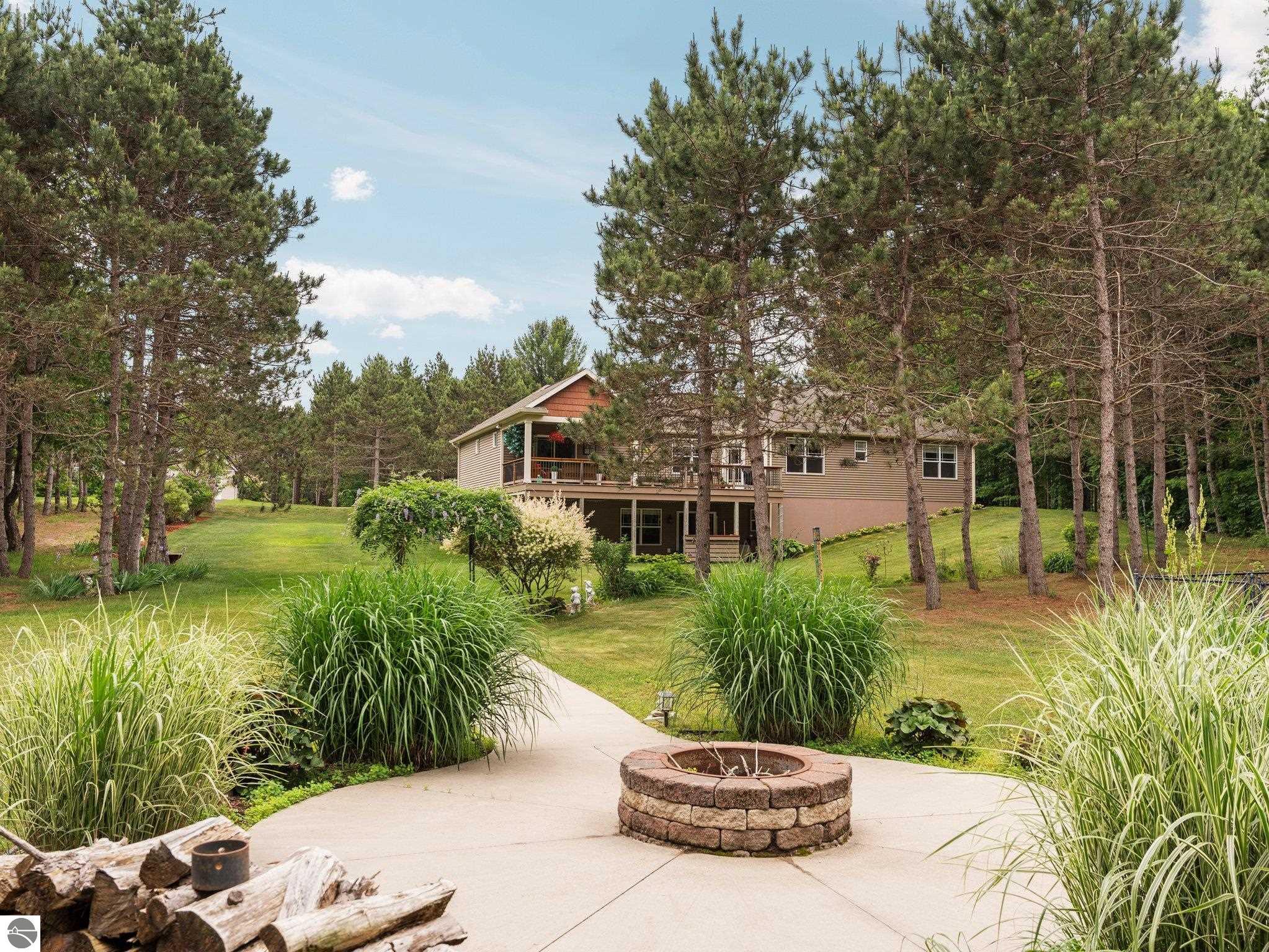 10355 Fencepost Lane