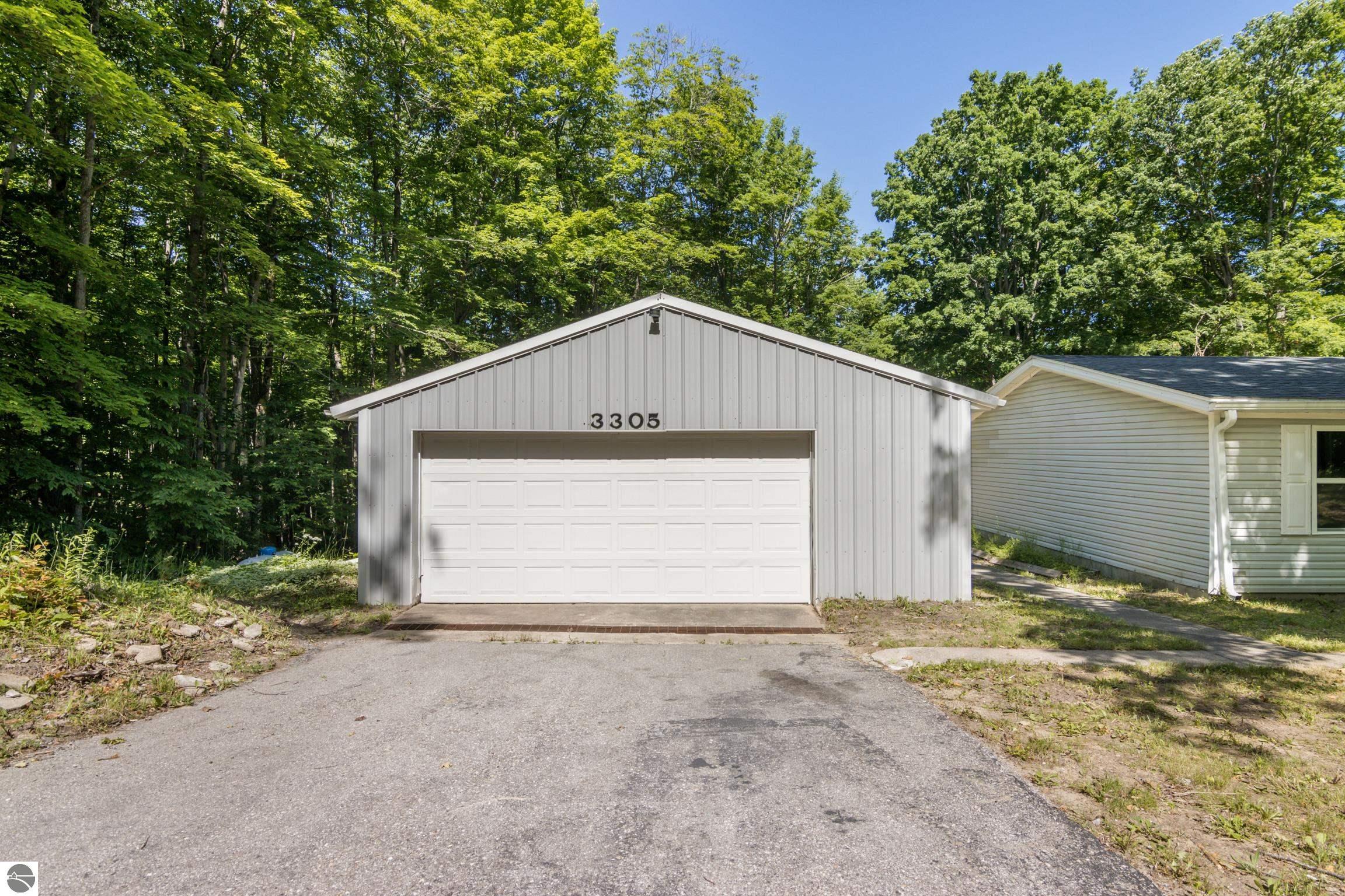 3305 NW Brown Fire Lane