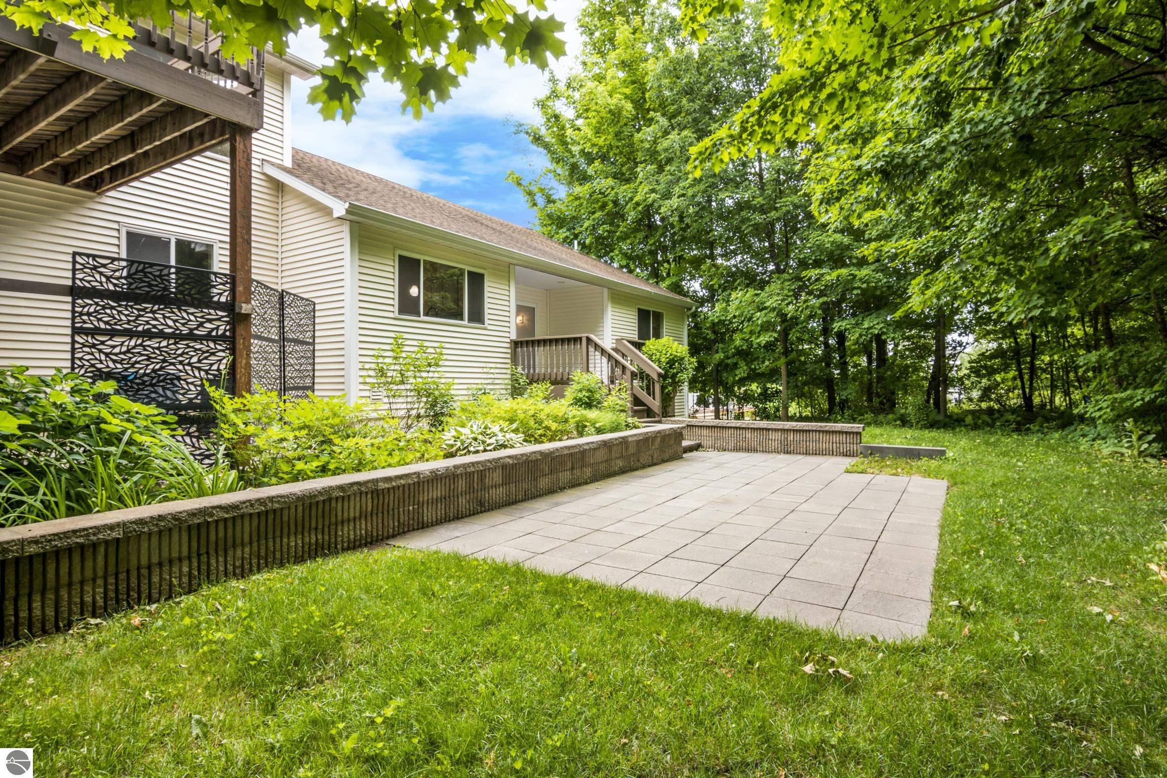 965 Shamrock Lane
