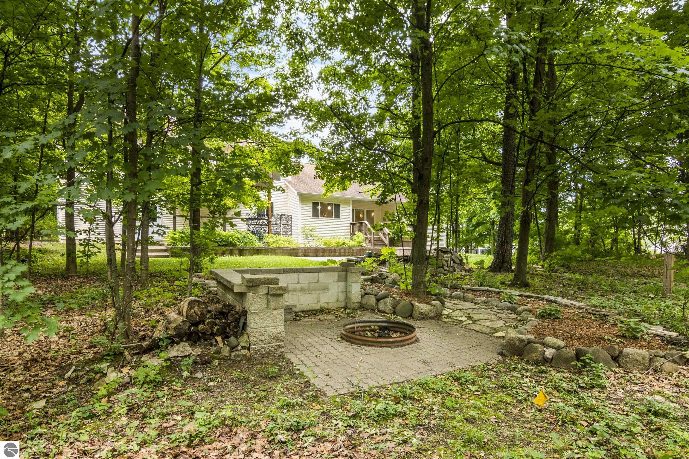 965 Shamrock Lane