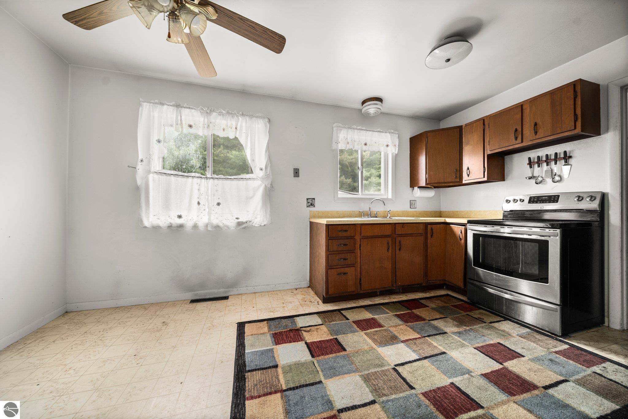 1452 Silverwood Drive