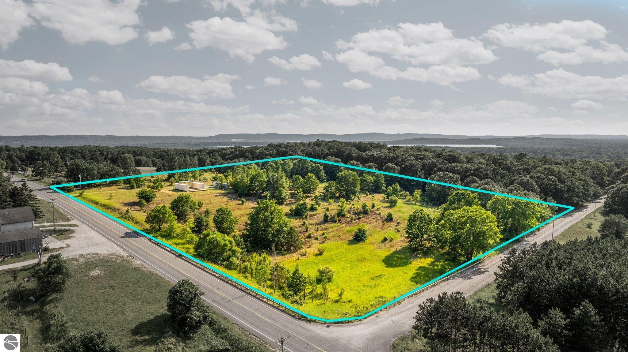 5896 Indian Hill Road