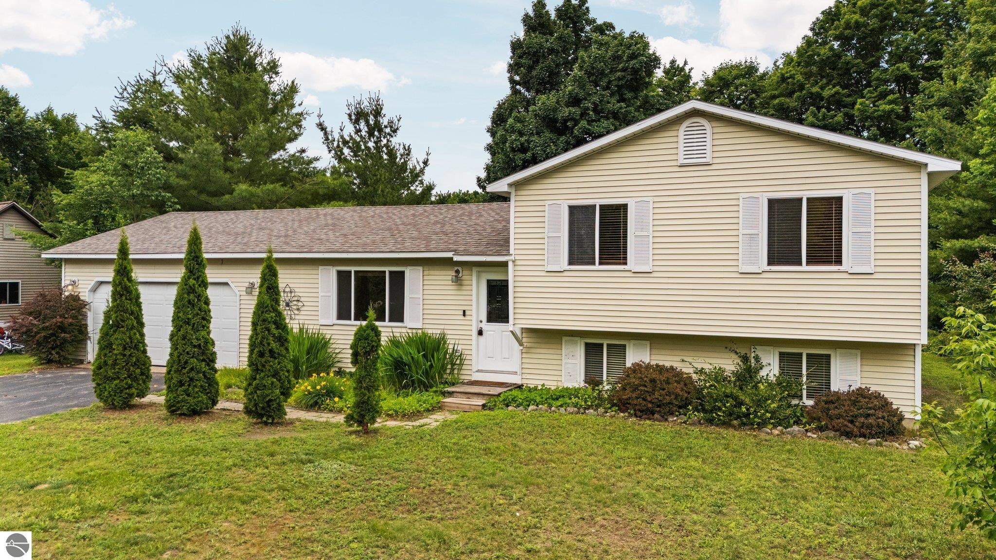 2785 E Sugar Maple Drive