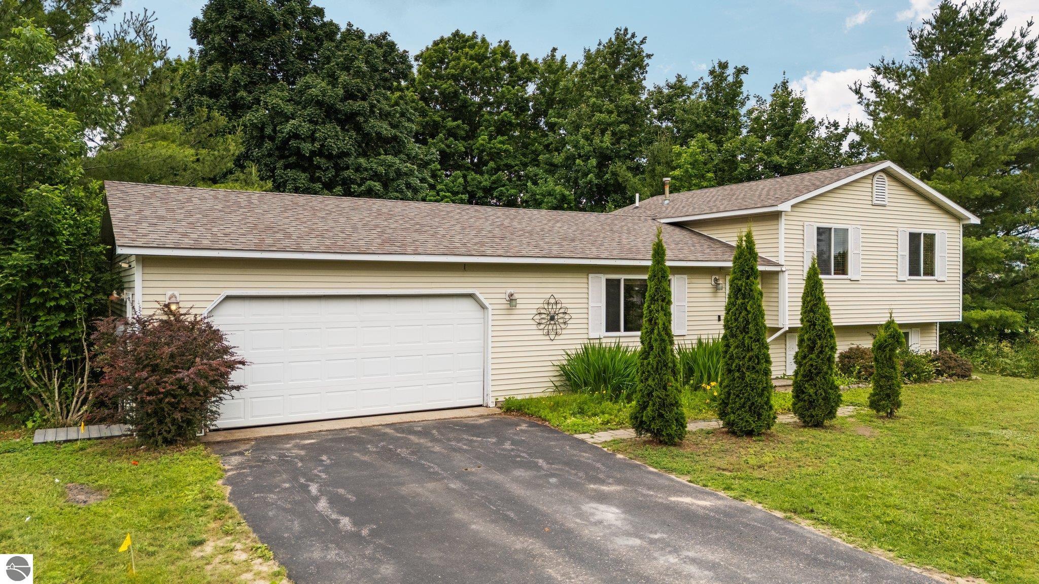 2785 E Sugar Maple Drive