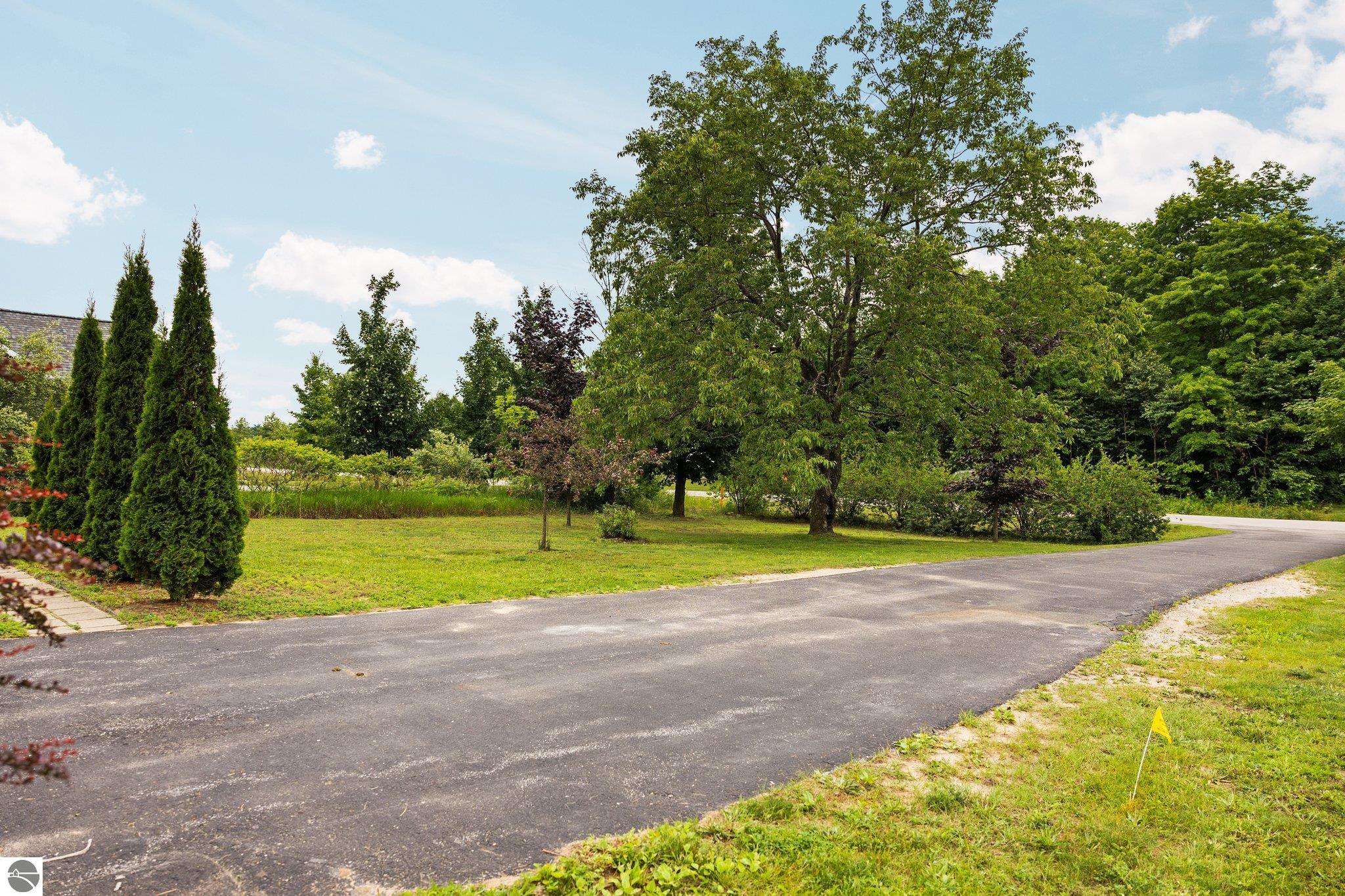 2785 E Sugar Maple Drive