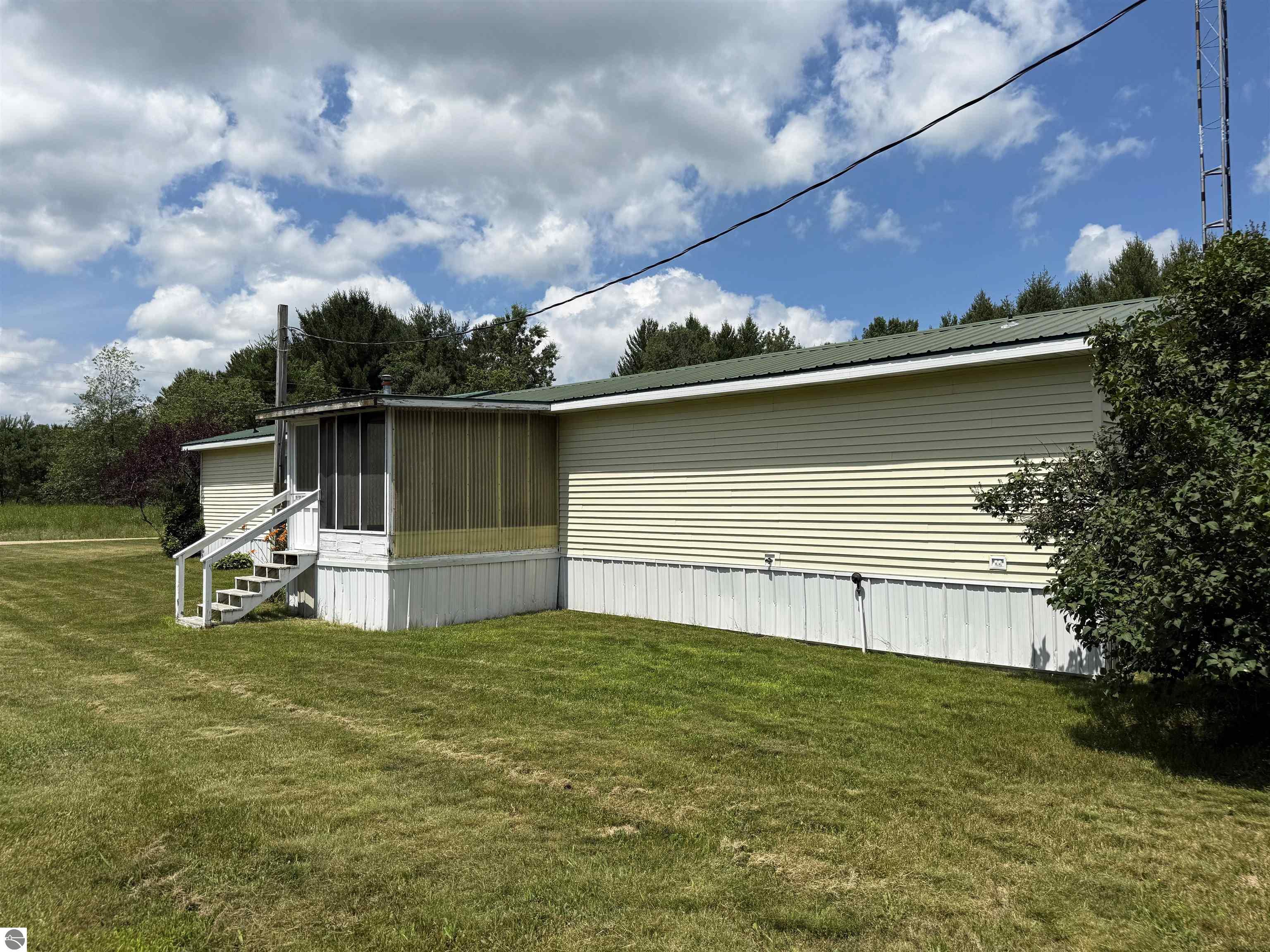 5019 Golden Road