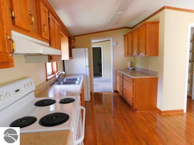 5019 Golden Road