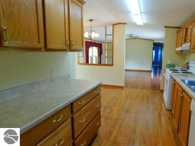 5019 Golden Road