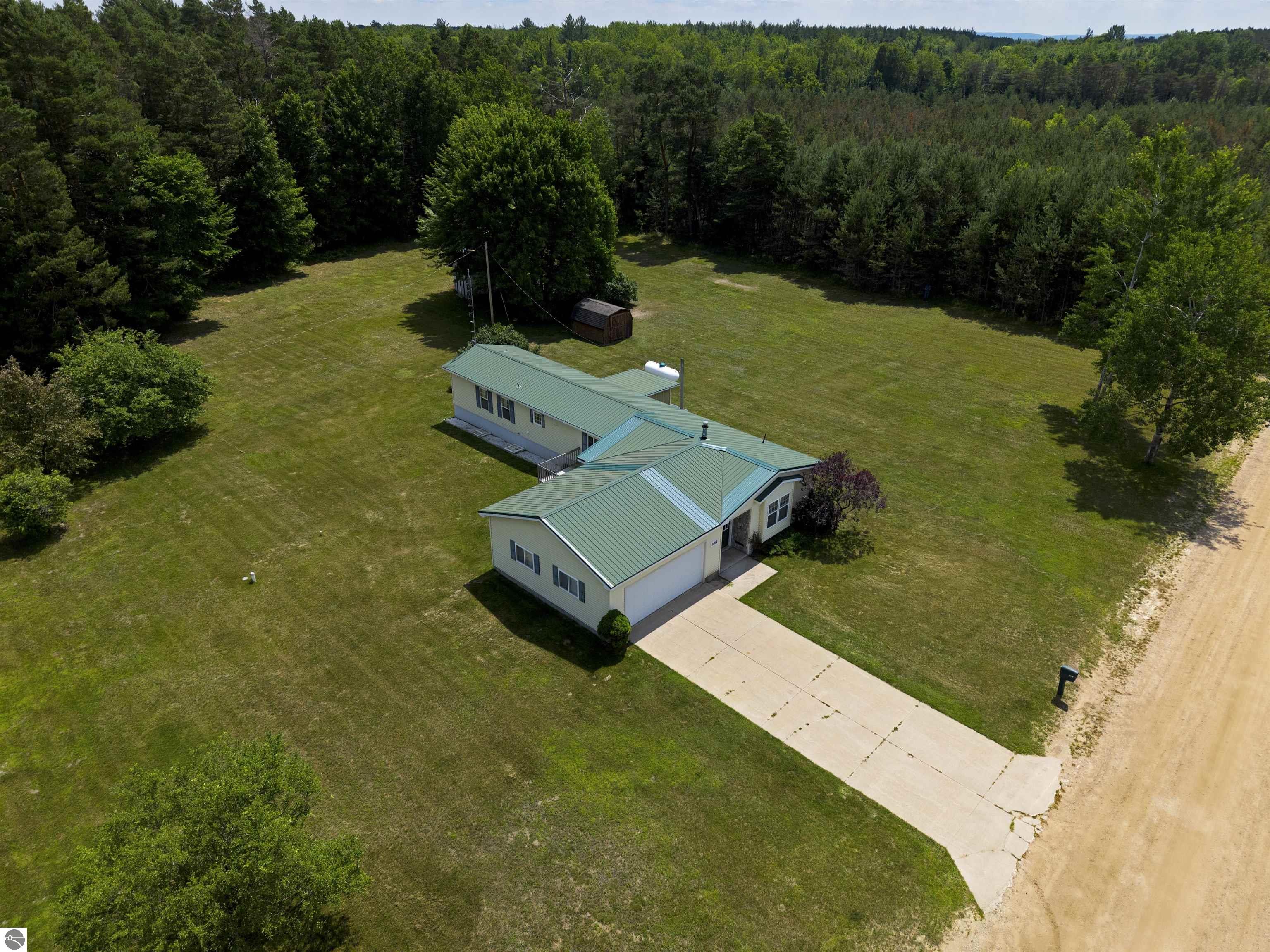 5019 Golden Road