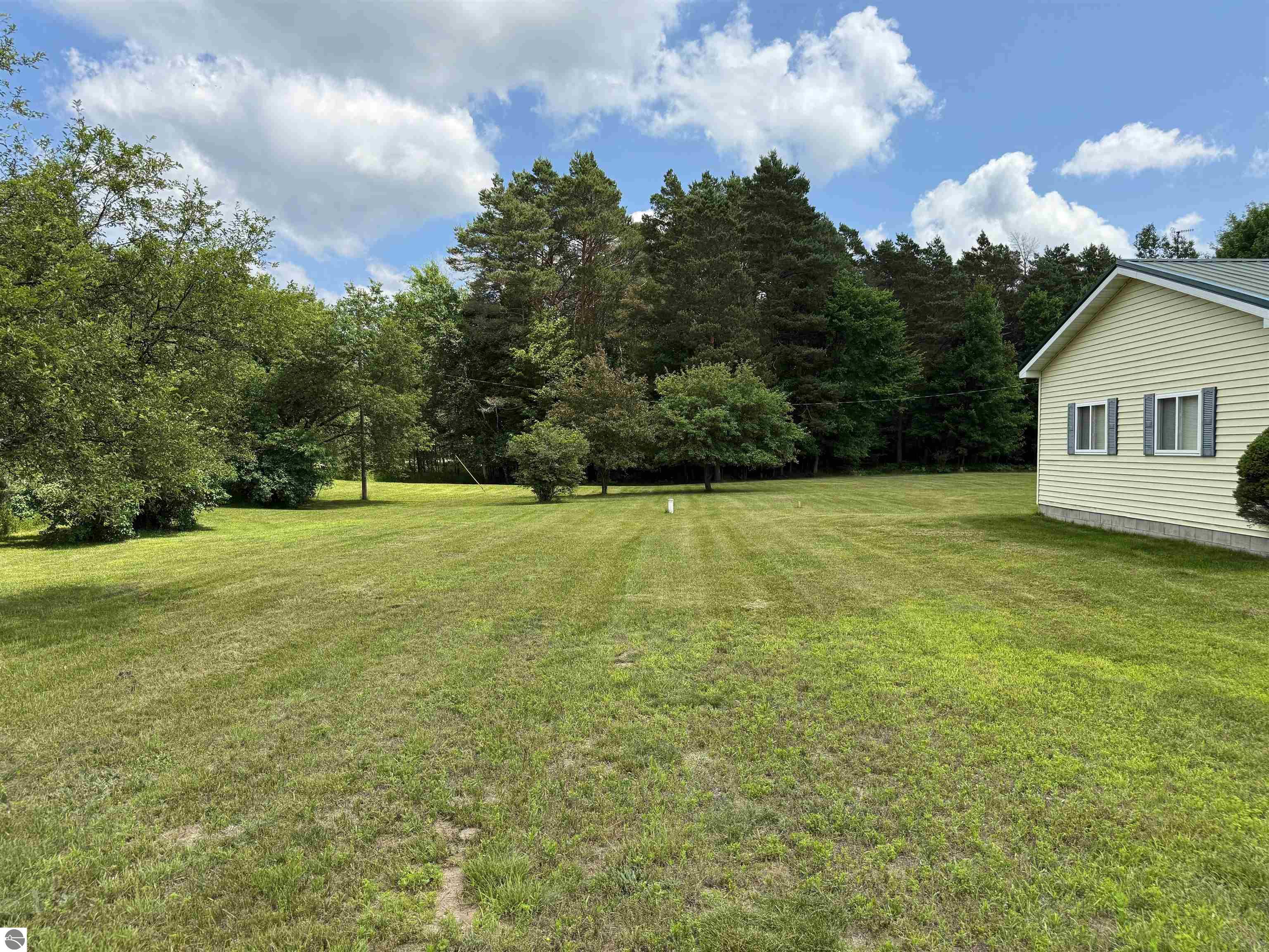 5019 Golden Road