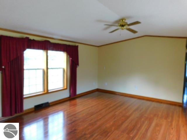 5019 Golden Road