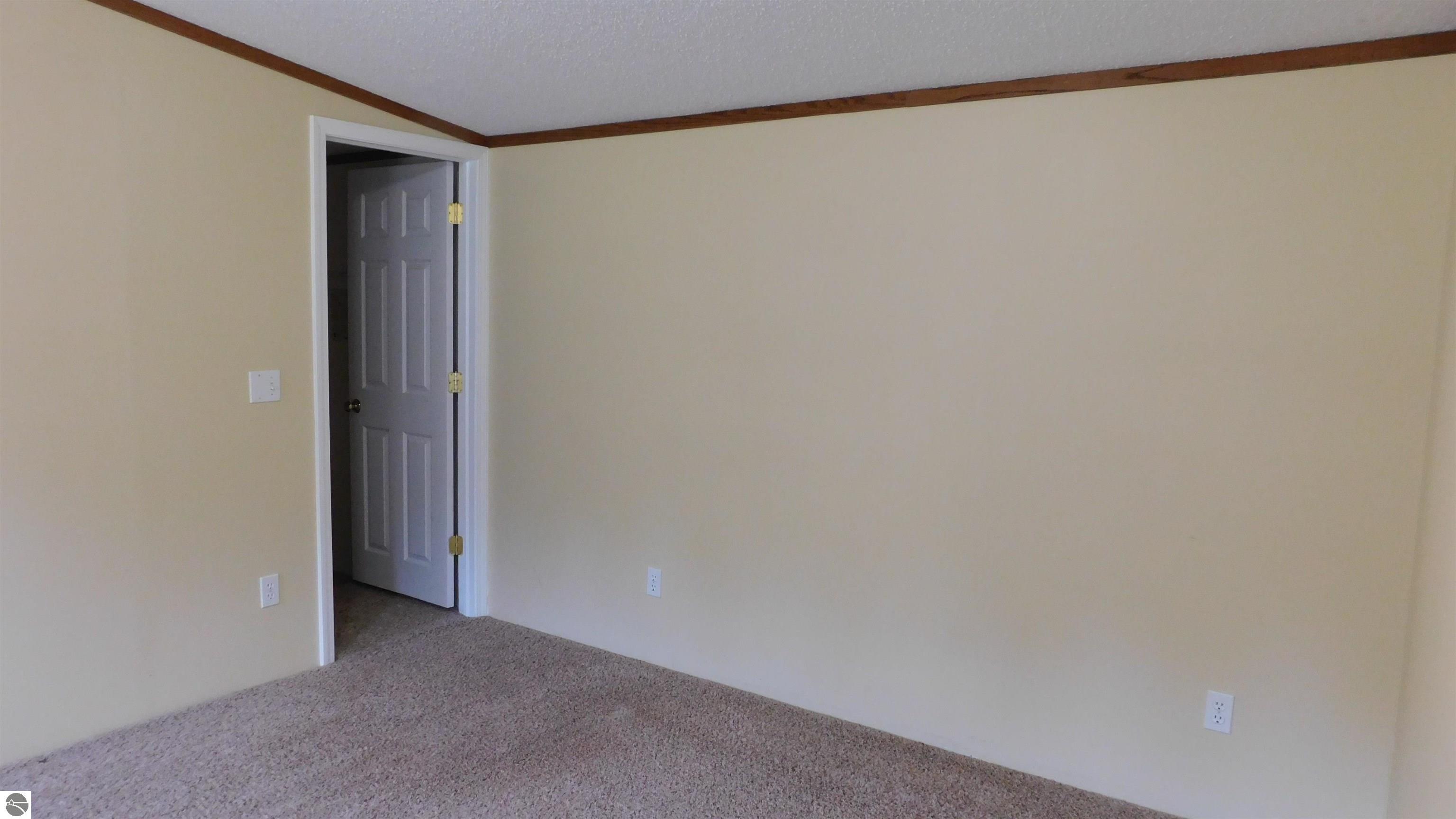 5019 Golden Road