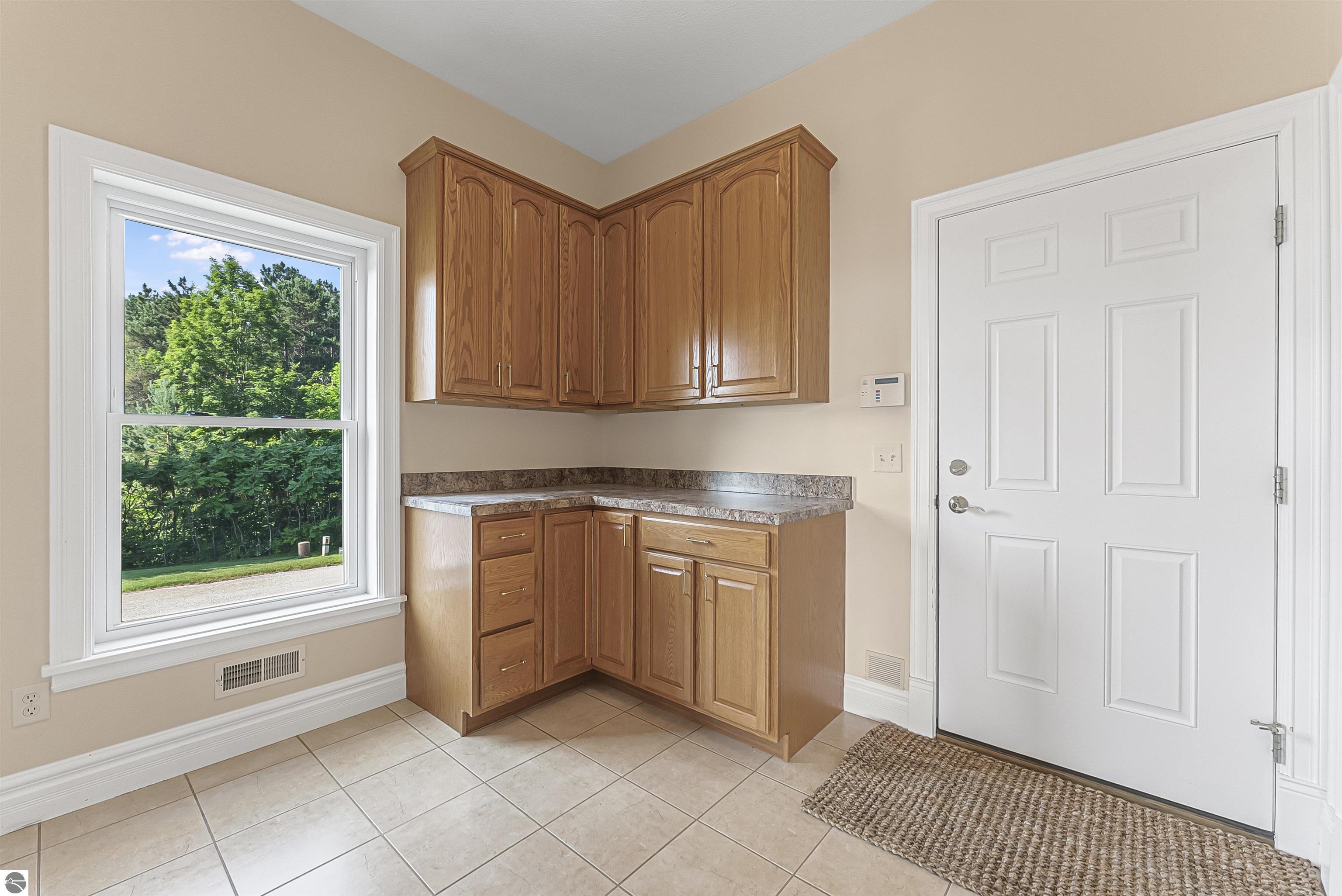 898 N Bay Cliff Drive # 25