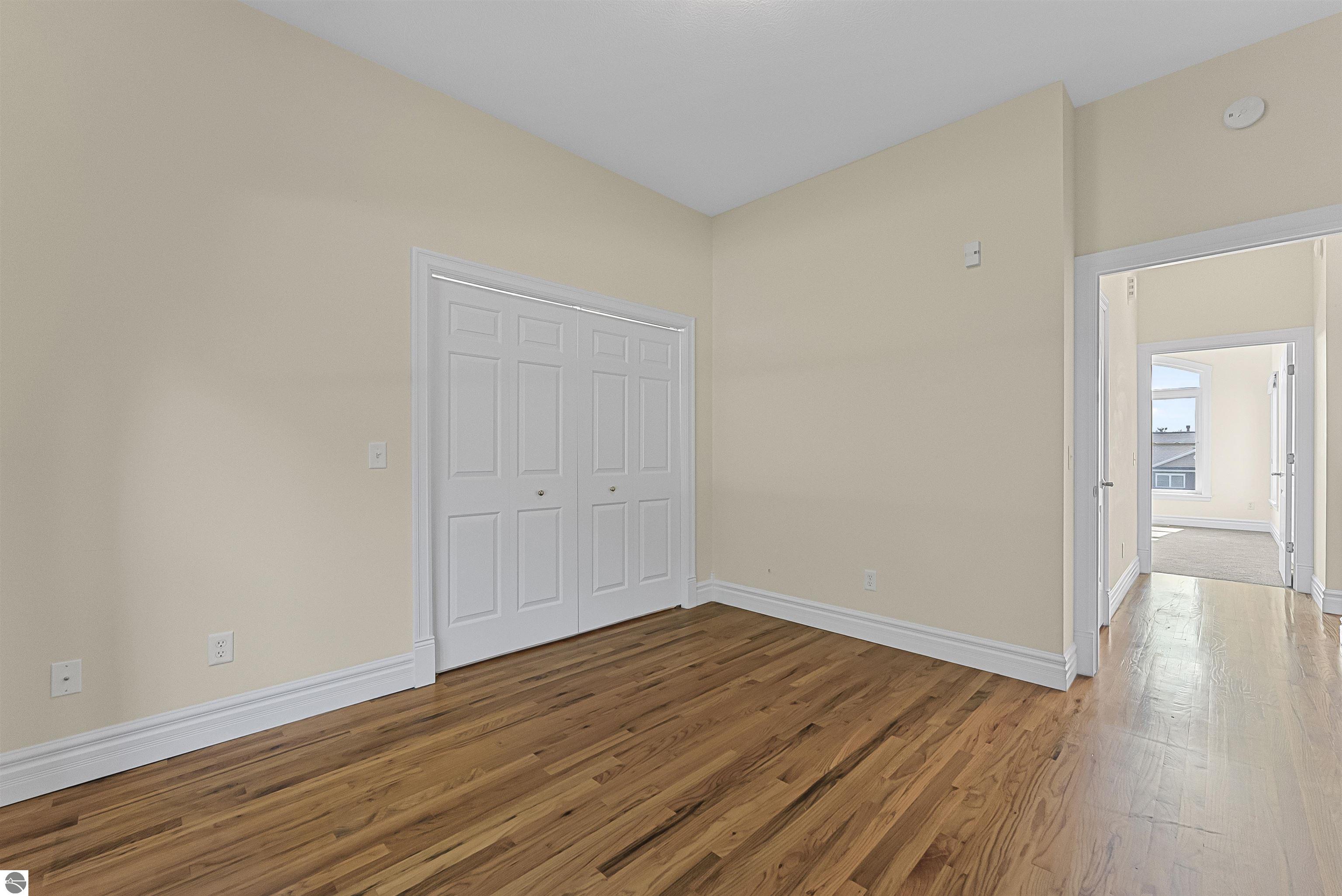 898 N Bay Cliff Drive # 25