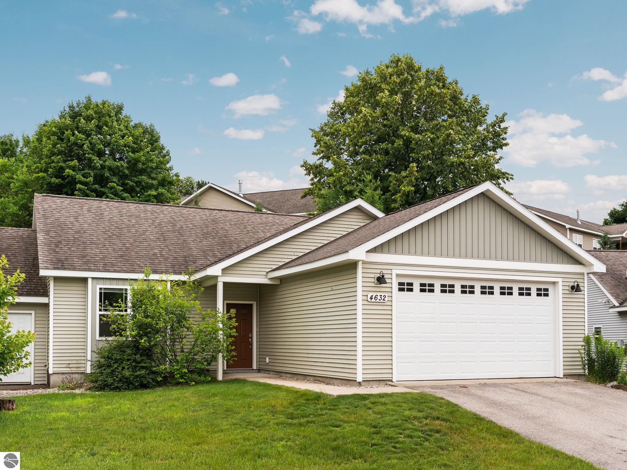 4632 SE Black Bear Drive