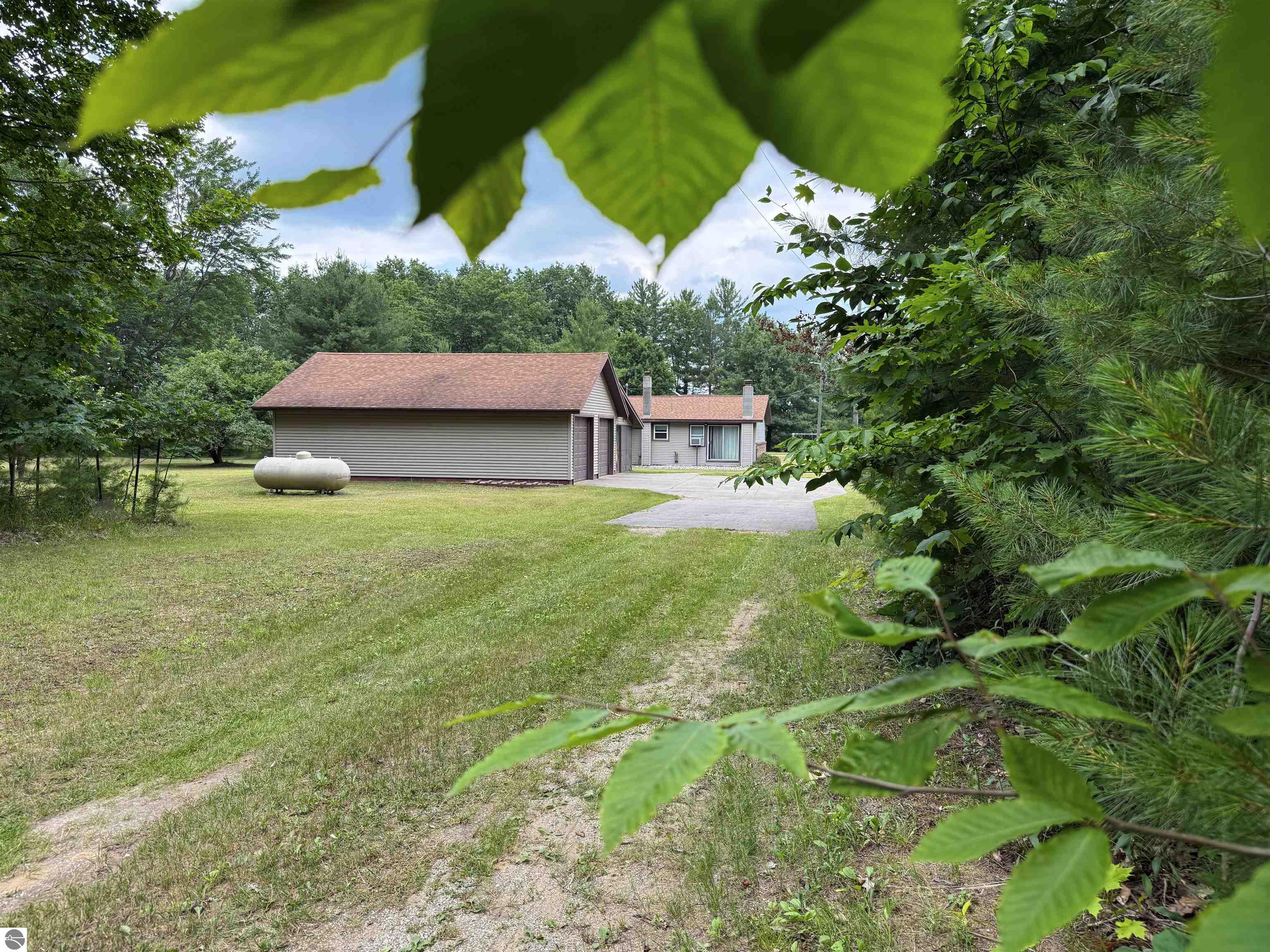 4910 Deerfield Drive