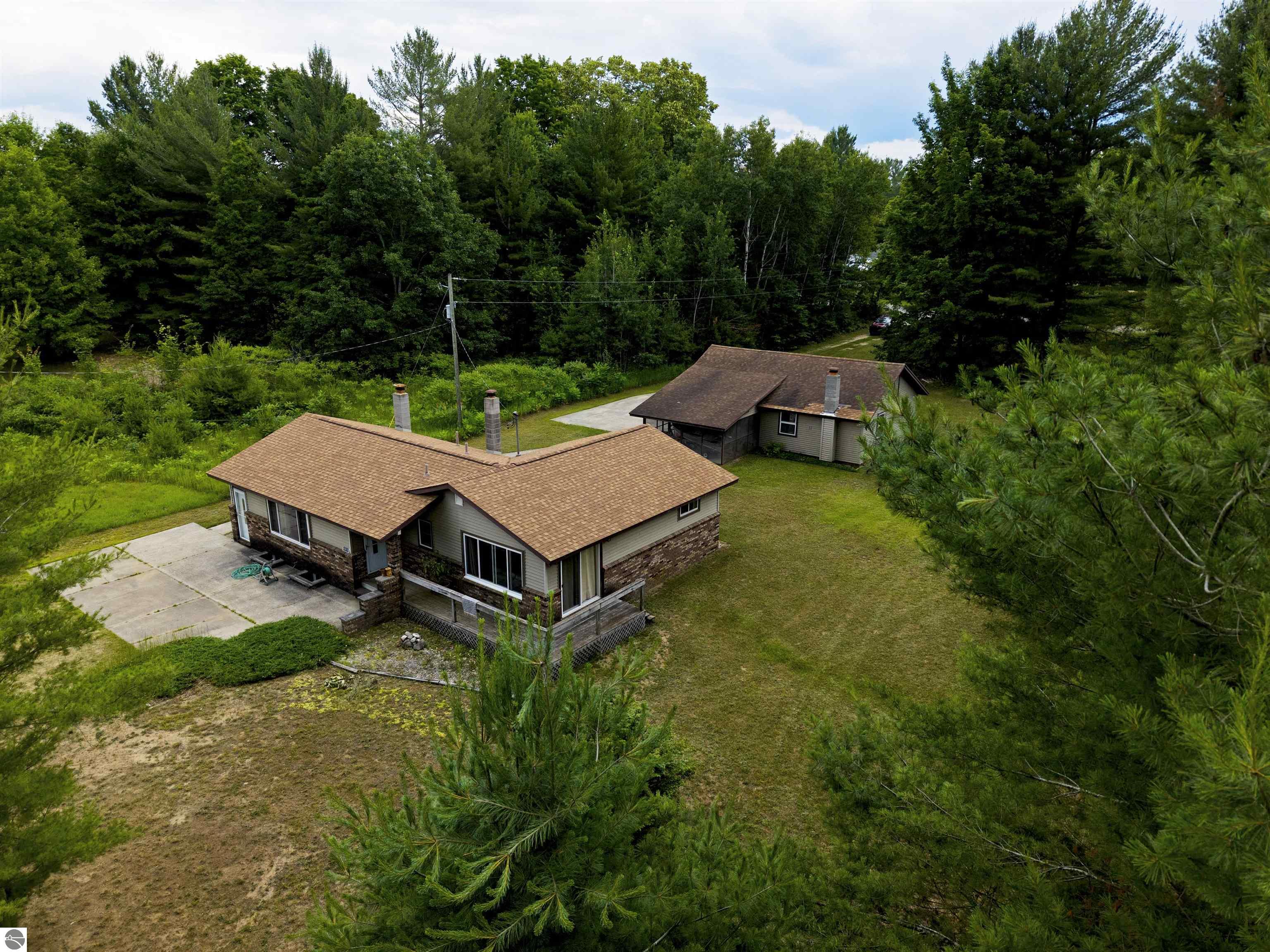4910 Deerfield Drive
