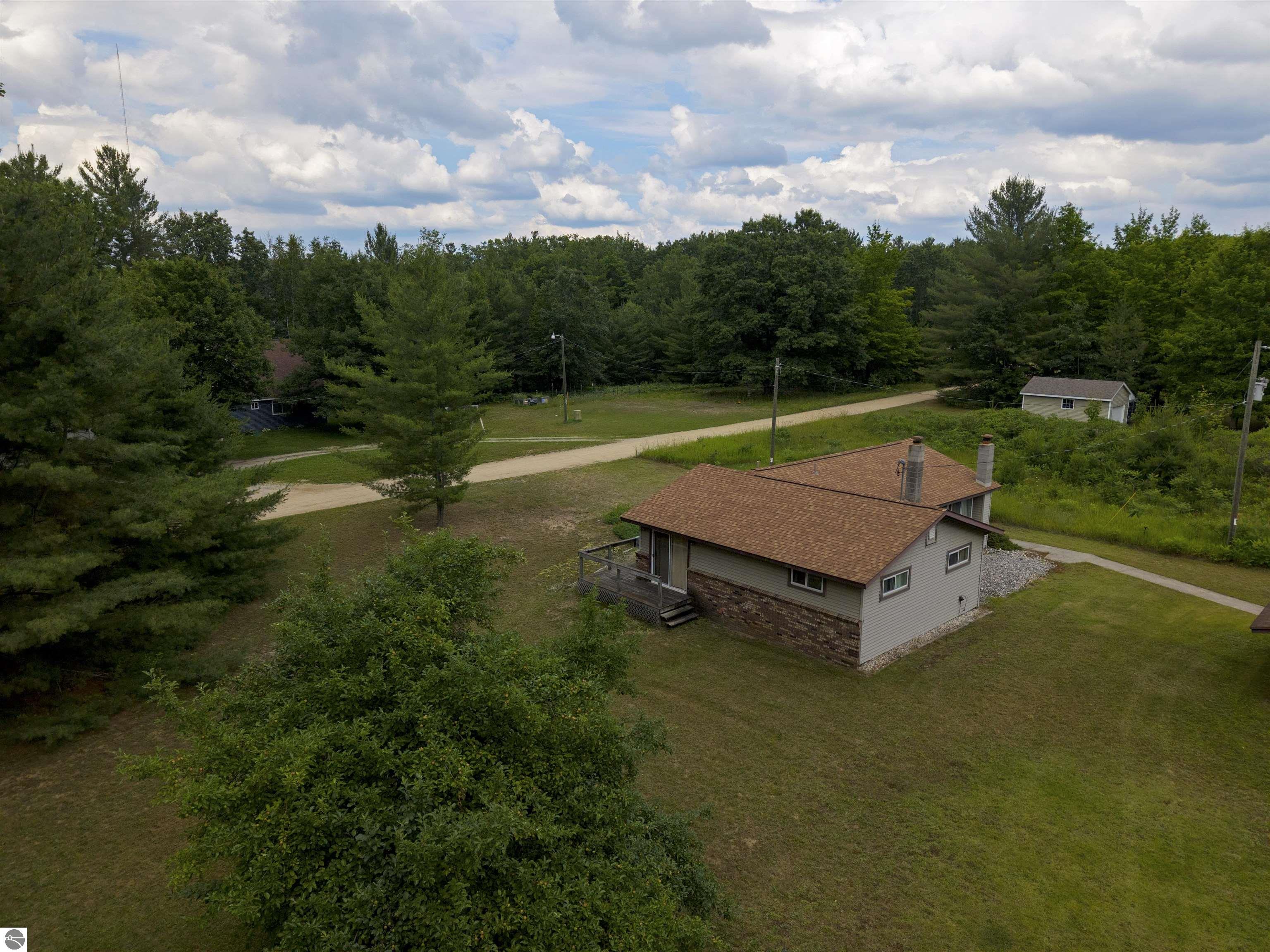 4910 Deerfield Drive