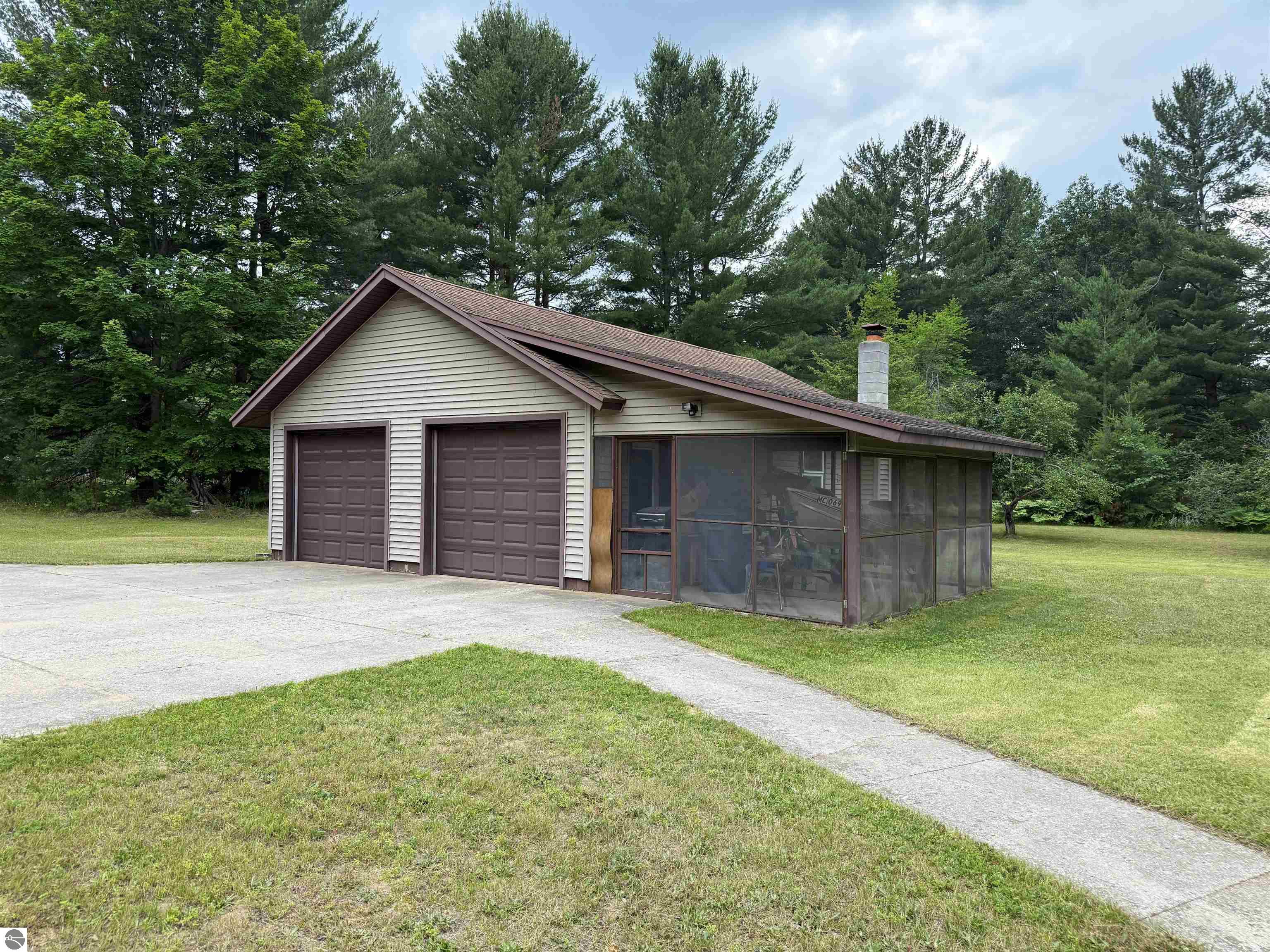 4910 Deerfield Drive