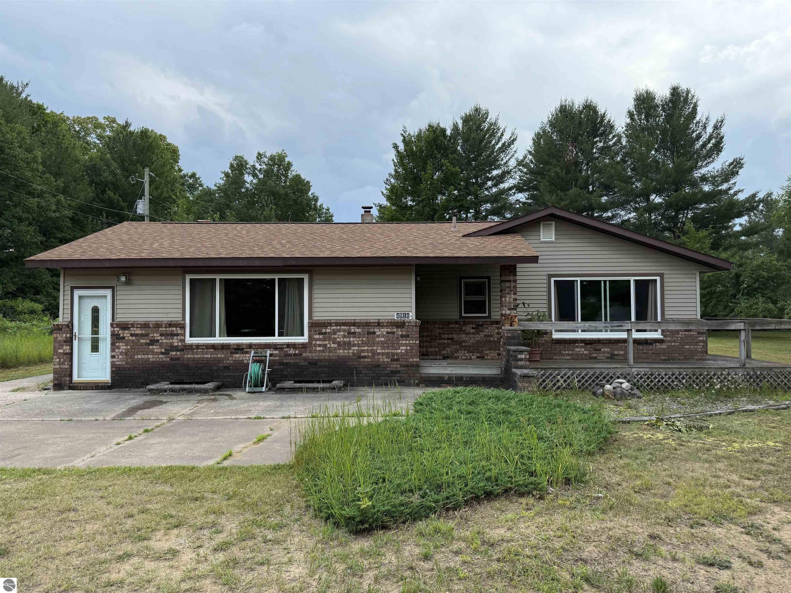 4910 Deerfield Drive